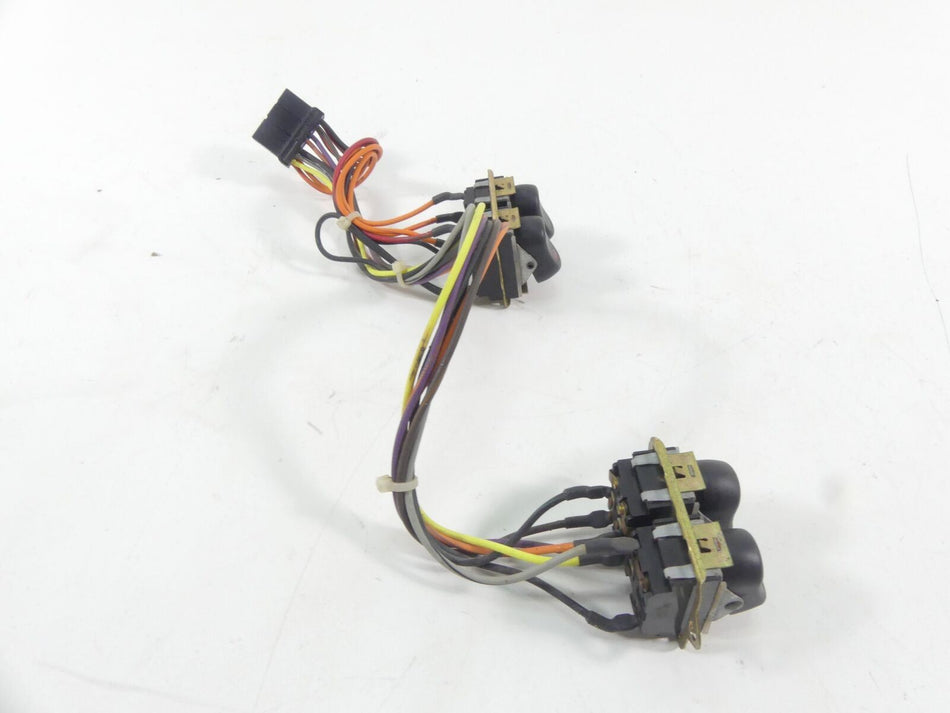 2006 Harley Touring FLHCU SE CVO Auxiliary Cruise Spot Speaker Switches 70271-9 {{ shop.shopifyCountryName }} - Mototech271