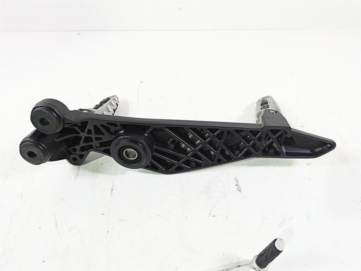 2018 Ducati Hypermotard 939 SP Left Foot Pegs & Mount & Shifter 82412111AA {{ shop.shopifyCountryName }} - Mototech271