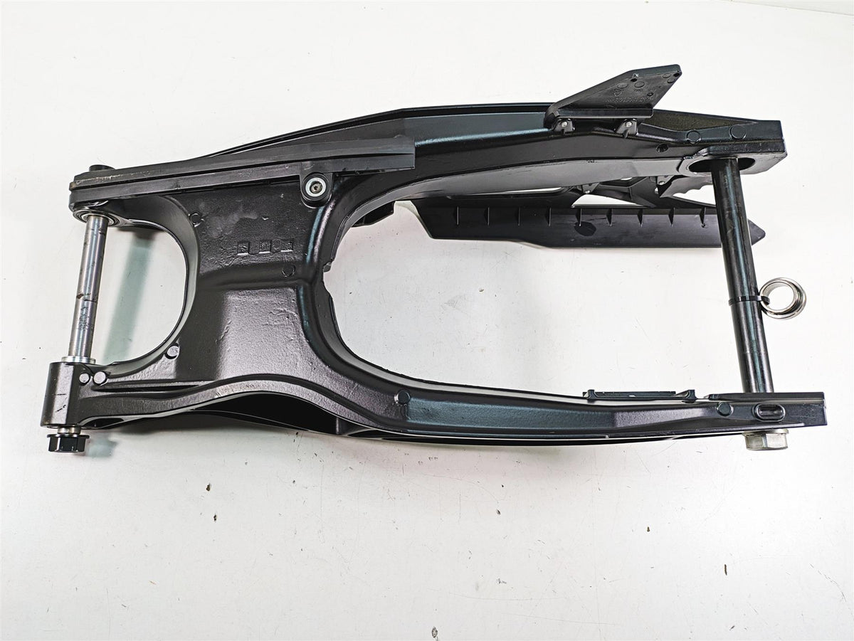2018 KTM 1090 Adventure R Swingarm Swing Arm + Axle 6070403004433 60303298000 {{ shop.shopifyCountryName }} - Mototech271