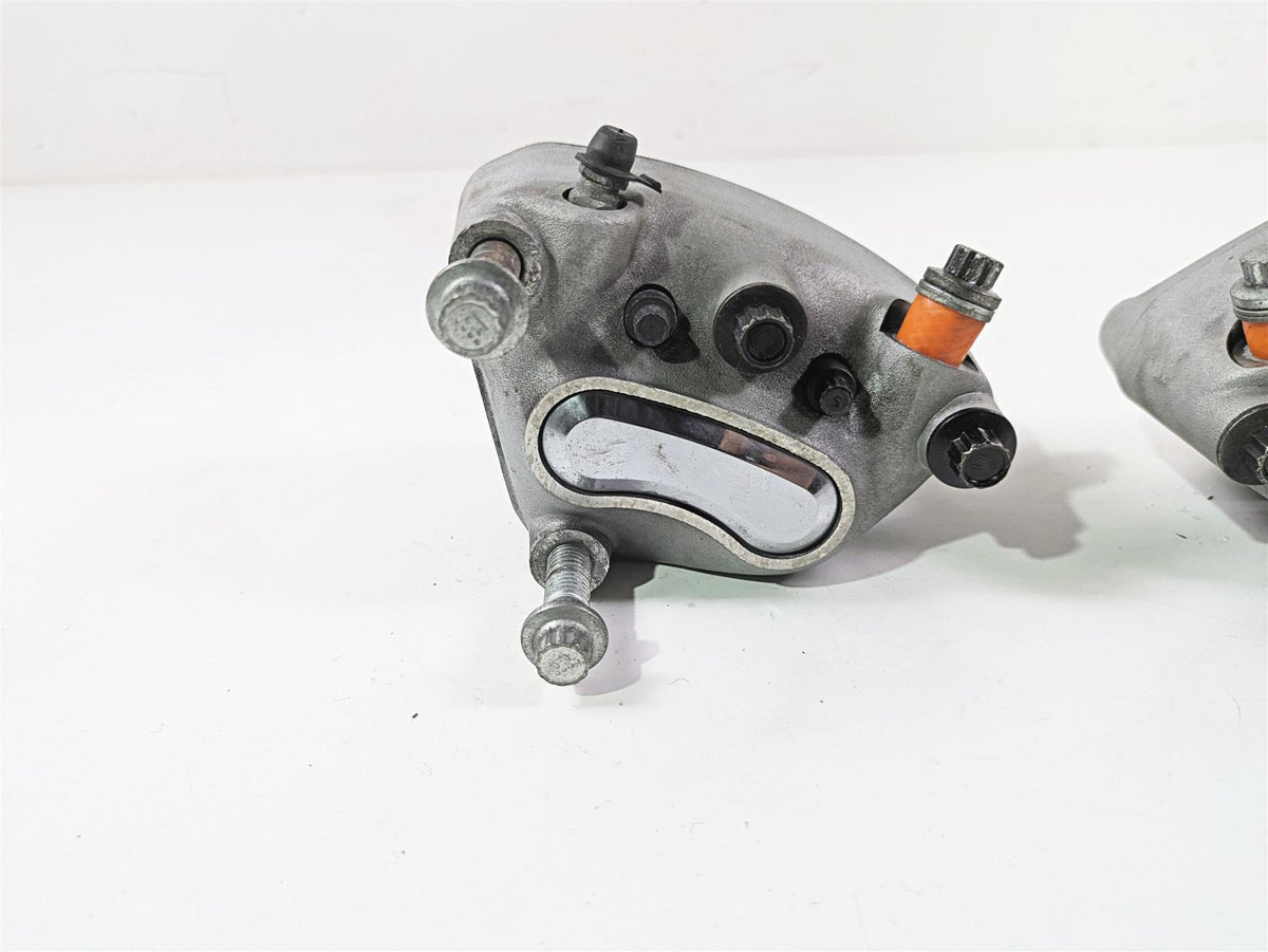 2007 Harley Touring FLHRSE CVO Road King Front Brake Caliper Set 44381-99C {{ shop.shopifyCountryName }} - Mototech271