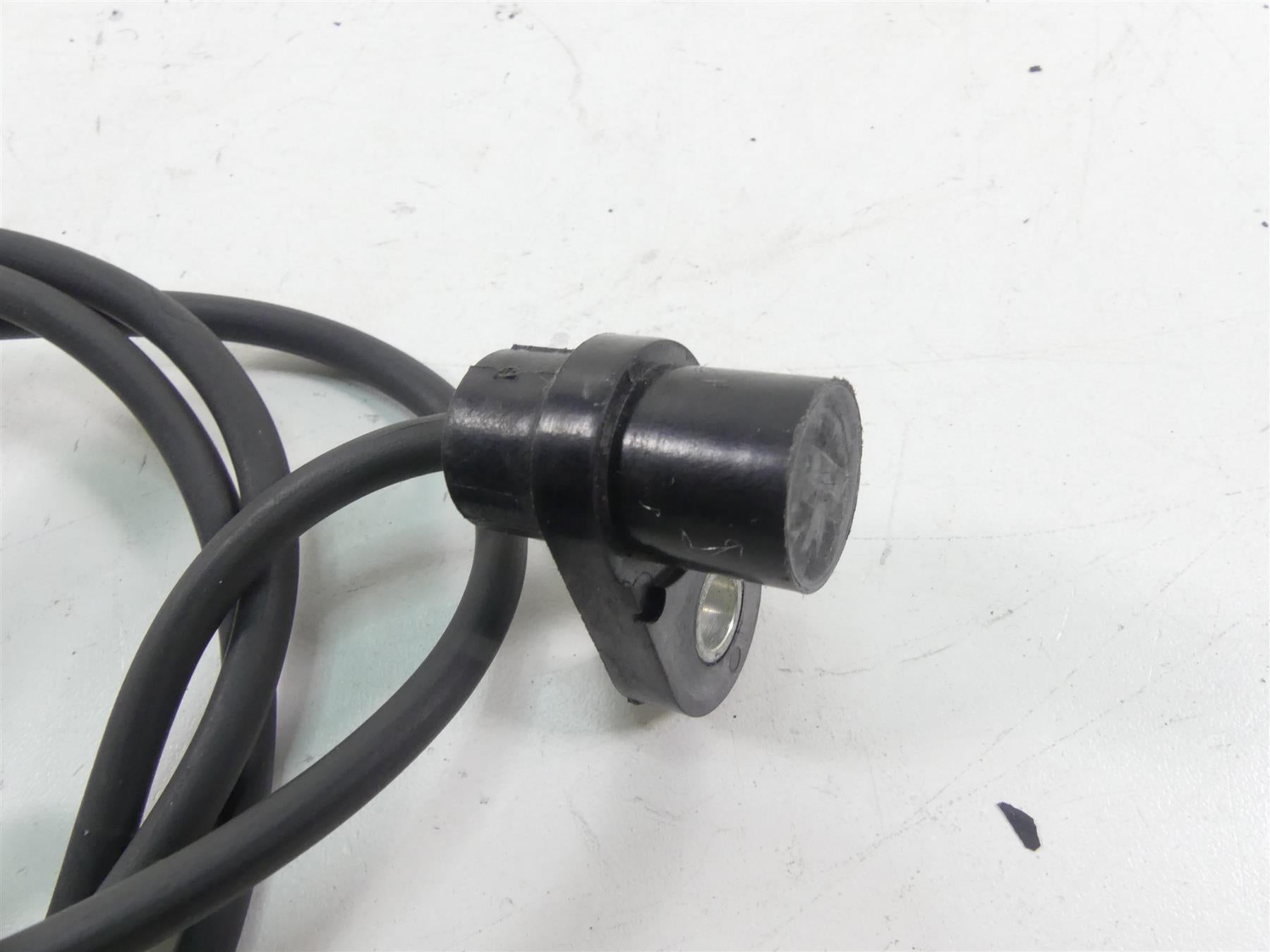2013 Victory Cross Country Rear Abs Wheel Speed Brake Sensor 4013251 {{ shop.shopifyCountryName }} - Mototech271