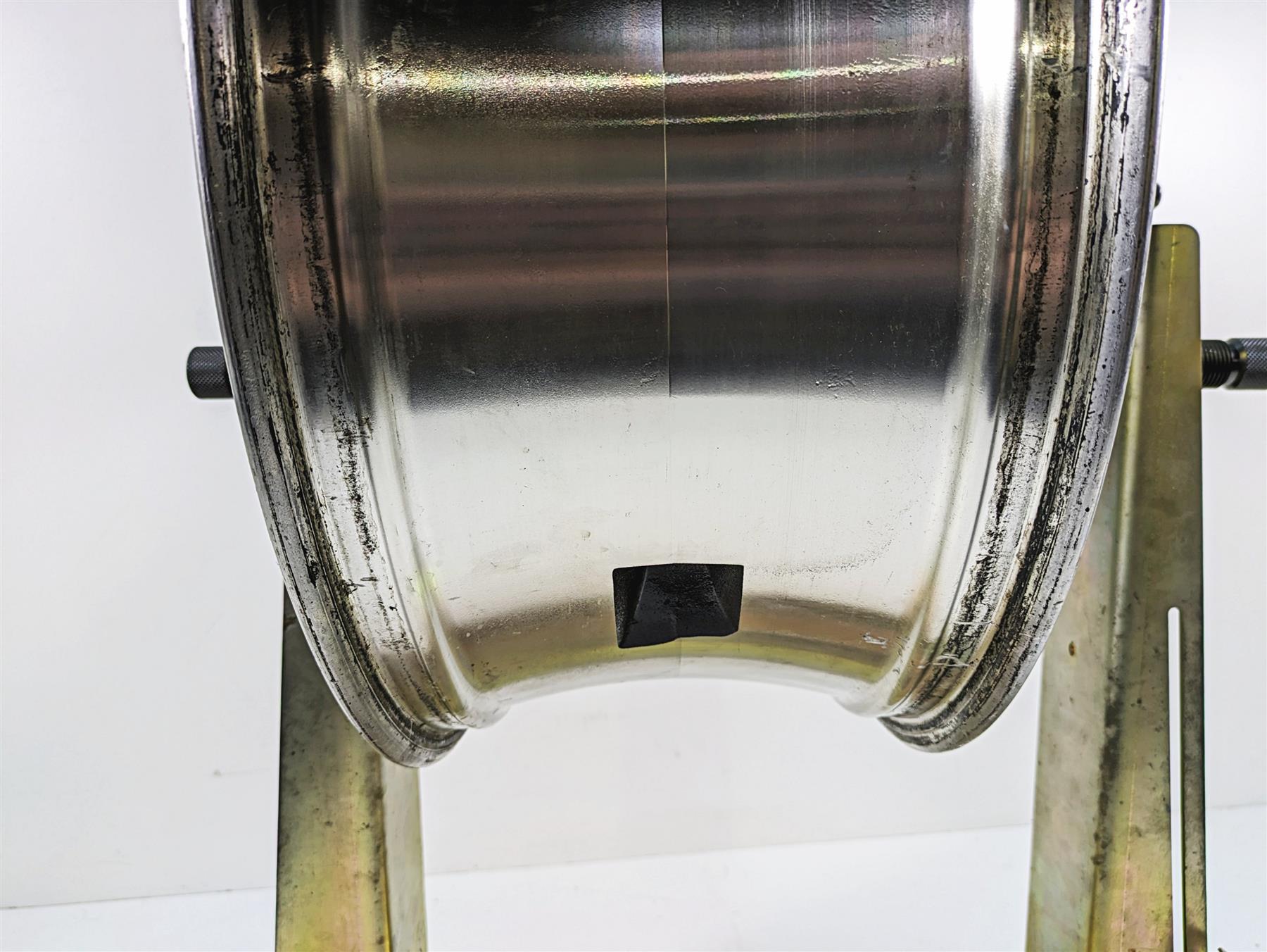 2009 Yamaha XV1900 Raider Straight Rear 18x7.5 Wheel Rim 5C7-25338-00-33 {{ shop.shopifyCountryName }} - Mototech271
