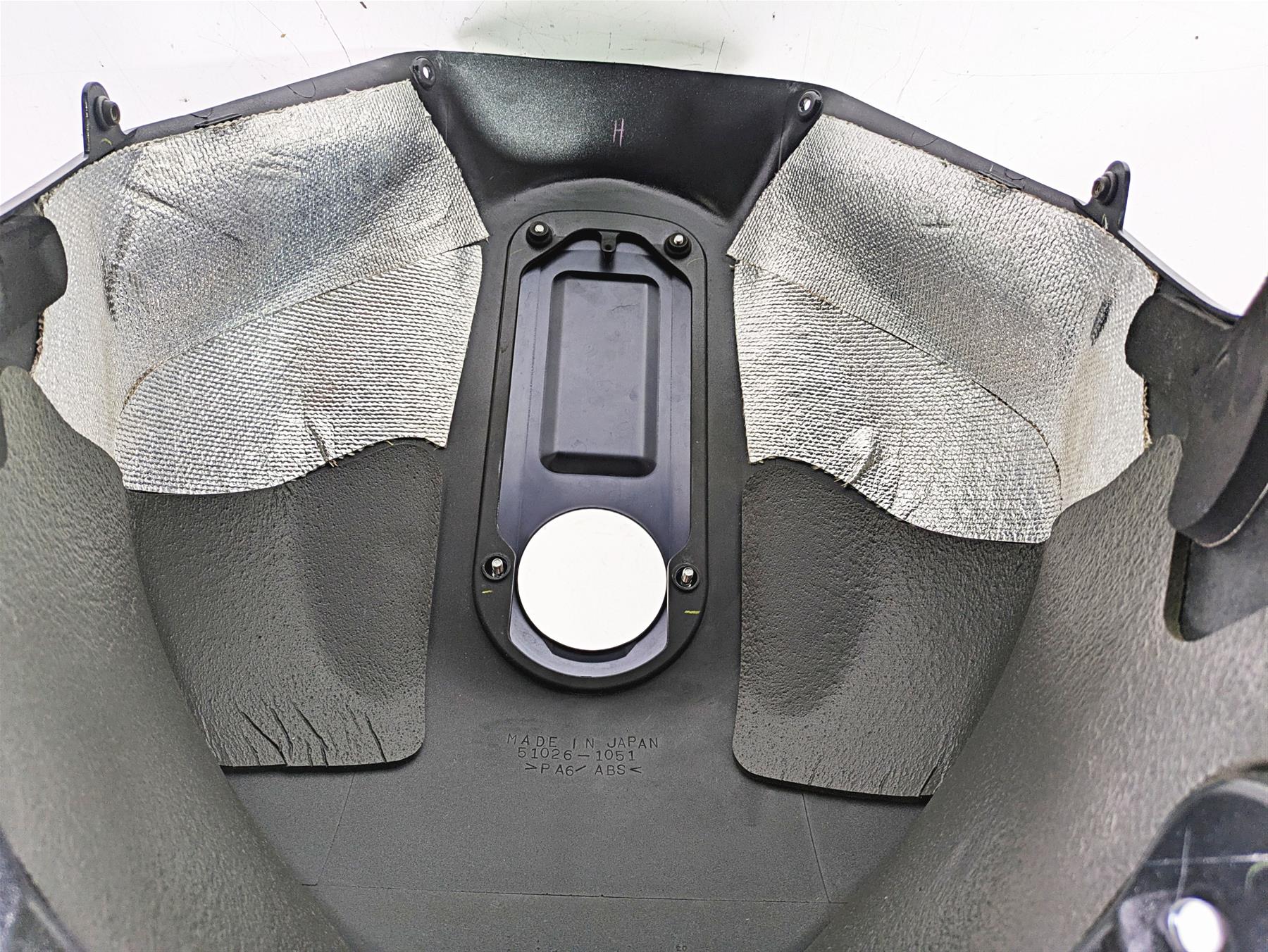 2005 Kawasaki ZX12R Ninja Fuel Gas Petrol Tank Cover Fairing 51026-1051 {{ shop.shopifyCountryName }} - Mototech271