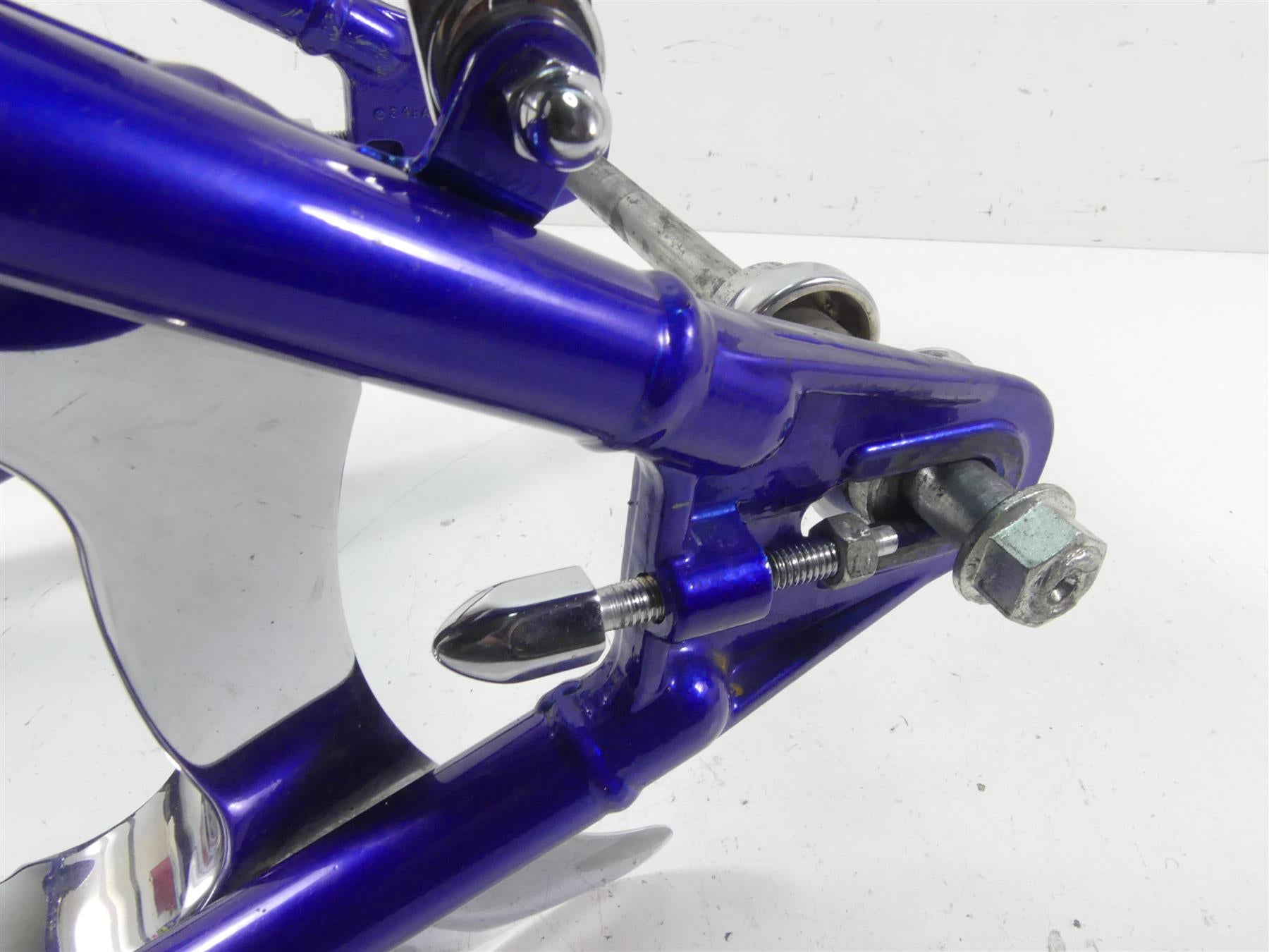 2004 Harley Softail FXSTD SE CVO Deuce Rear Blue Swing Arm Swing Arm 47580-04 {{ shop.shopifyCountryName }} - Mototech271