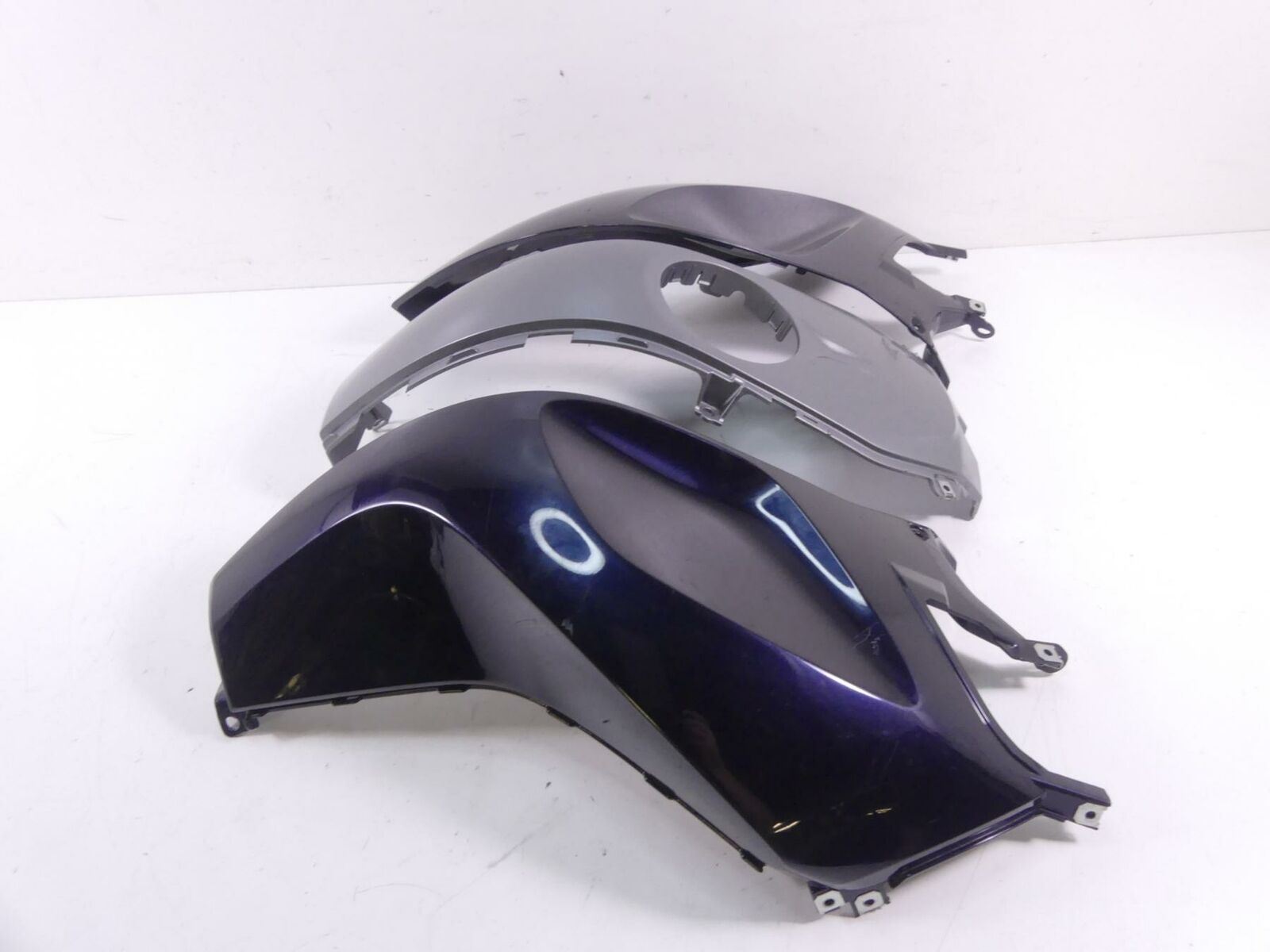 2017 BMW R1200RT RTW K52 Left Right Center Tank Cover Fairings 46638533564 {{ shop.shopifyCountryName }} - Mototech271