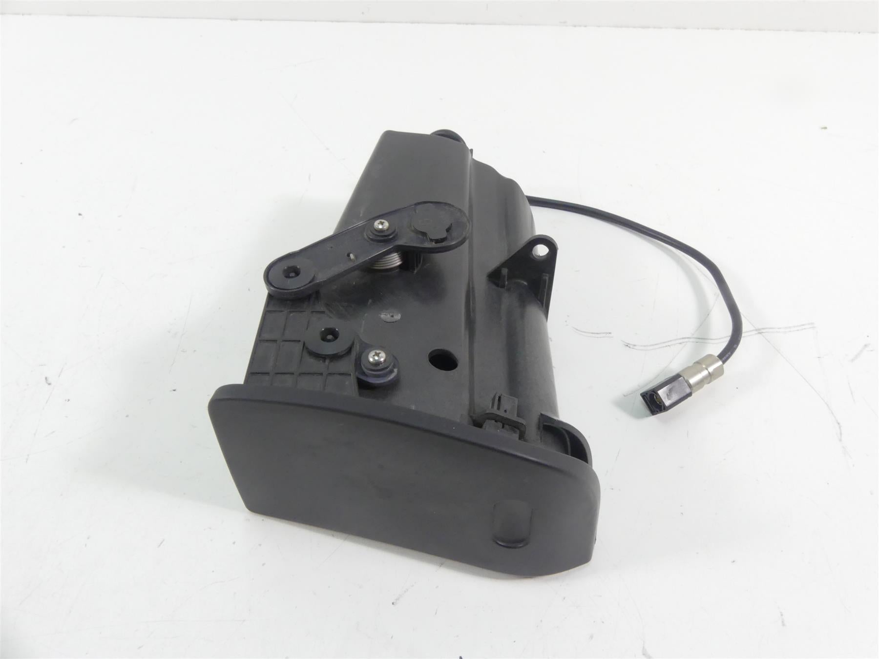 2014 Harley Touring FLHX Street Glide Front Fairing Media Compartment 76000107 {{ shop.shopifyCountryName }} - Mototech271