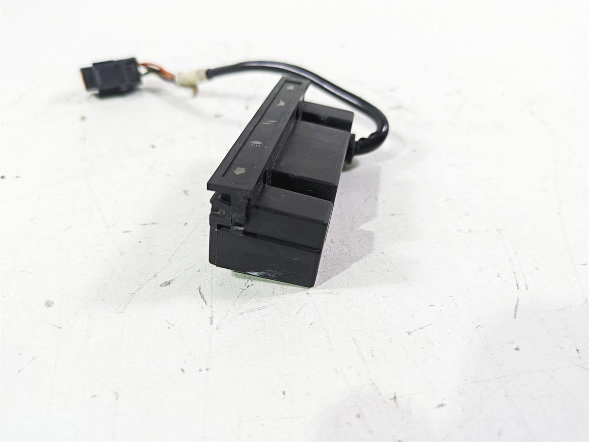 2005 Harley Softail FLSTFSE CVO Fat Boy Instrument Indicator Lights 68113-99C {{ shop.shopifyCountryName }} - Mototech271