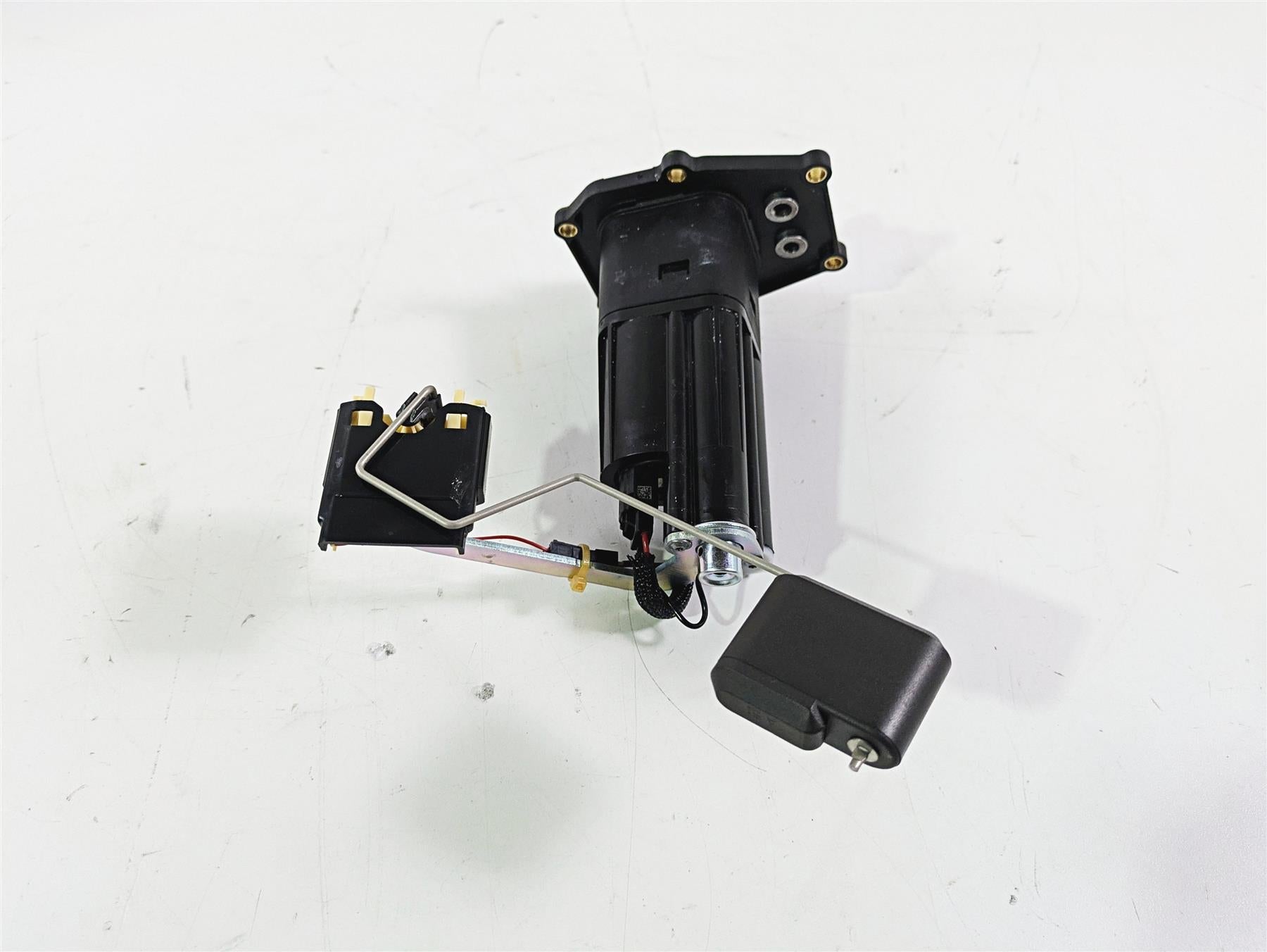 2023 Ducati Monster 937 SP Fuel Gas Petrol Pump - Tested 16024403B {{ shop.shopifyCountryName }} - Mototech271