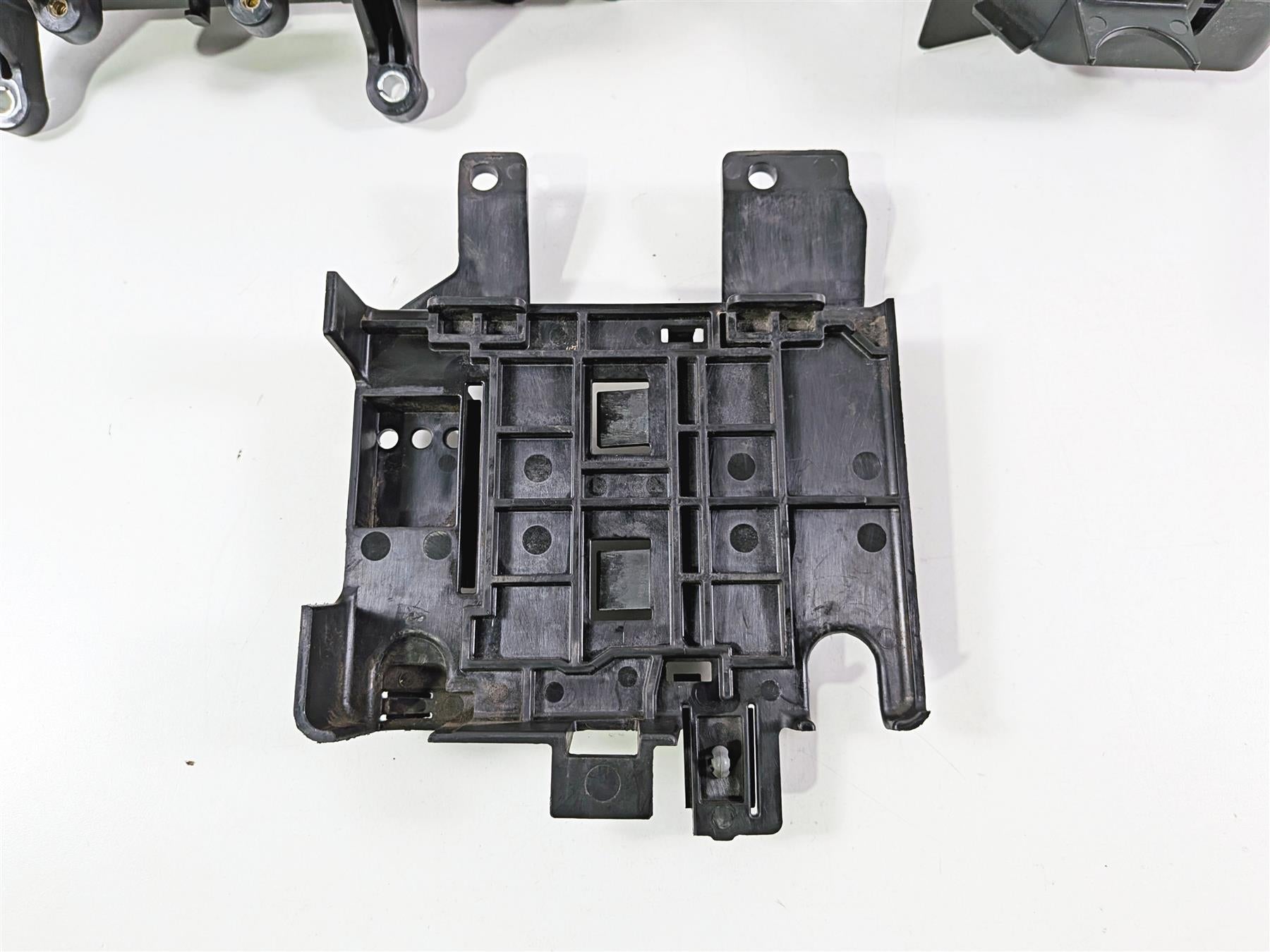 2014 Harley Touring FLHTK Electra Glide Battery & Electrical Holder 66000010A-Mototech271