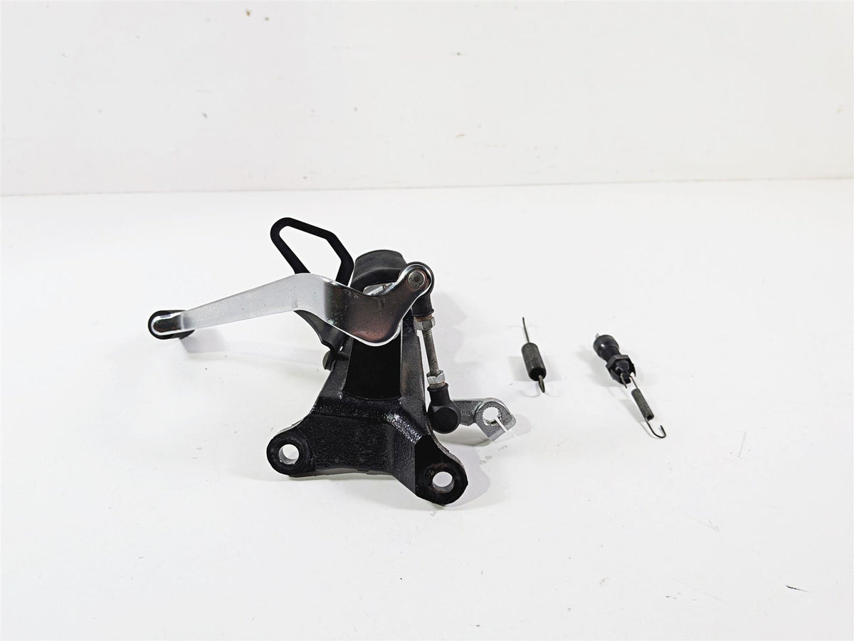 2005 Suzuki VZ800 M50 Boulevard Left Footpeg + Shifter Lever & Parts 43521-41F01 {{ shop.shopifyCountryName }} - Mototech271