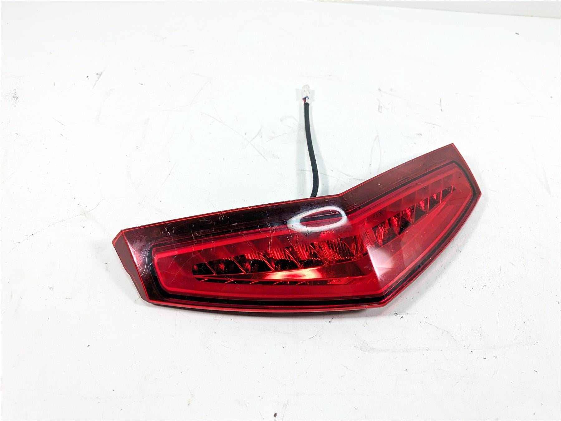 2011 Victory Cross Country Trunk Taillight Rear Light 2411347 {{ shop.shopifyCountryName }} - Mototech271