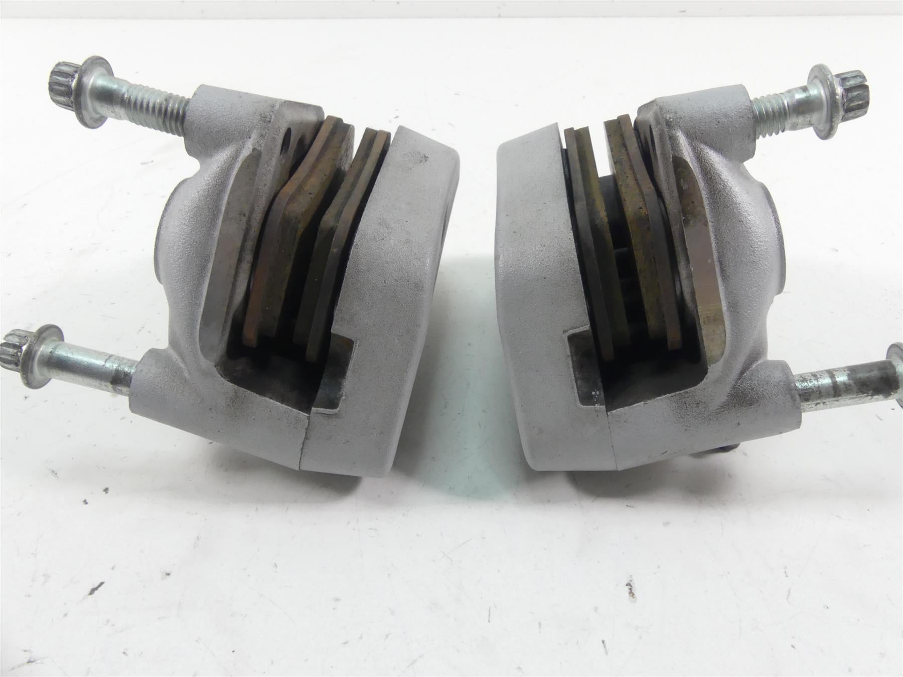 2004 Harley Softail FXSTD SE CVO Deuce Front Brake Caliper Set 44381-99 44382-99 {{ shop.shopifyCountryName }} - Mototech271
