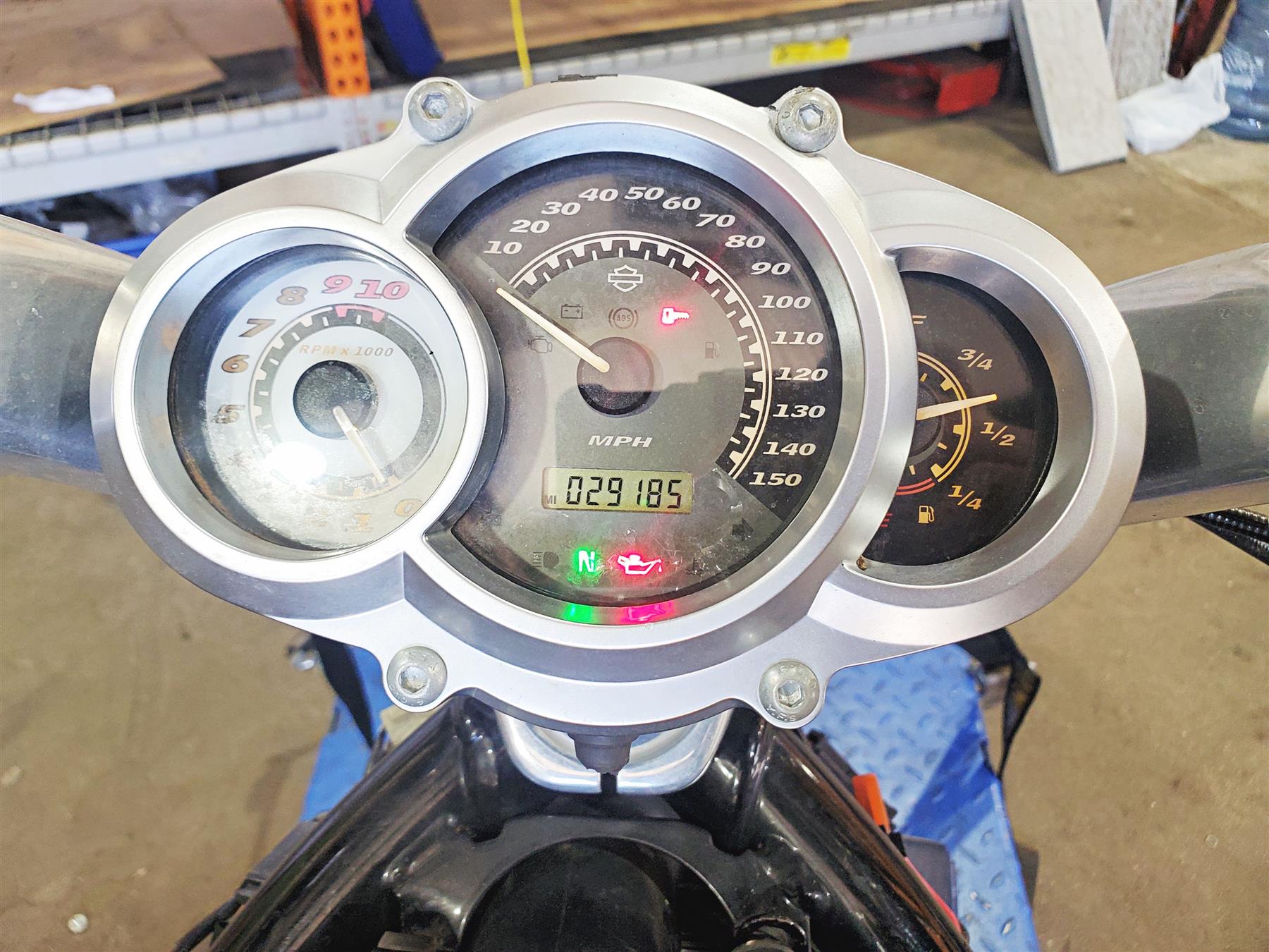 2013 Harley VRSCF Muscle Rod Gauges Speedometer Instrument 29k - Read 71962-09 {{ shop.shopifyCountryName }} - Mototech271