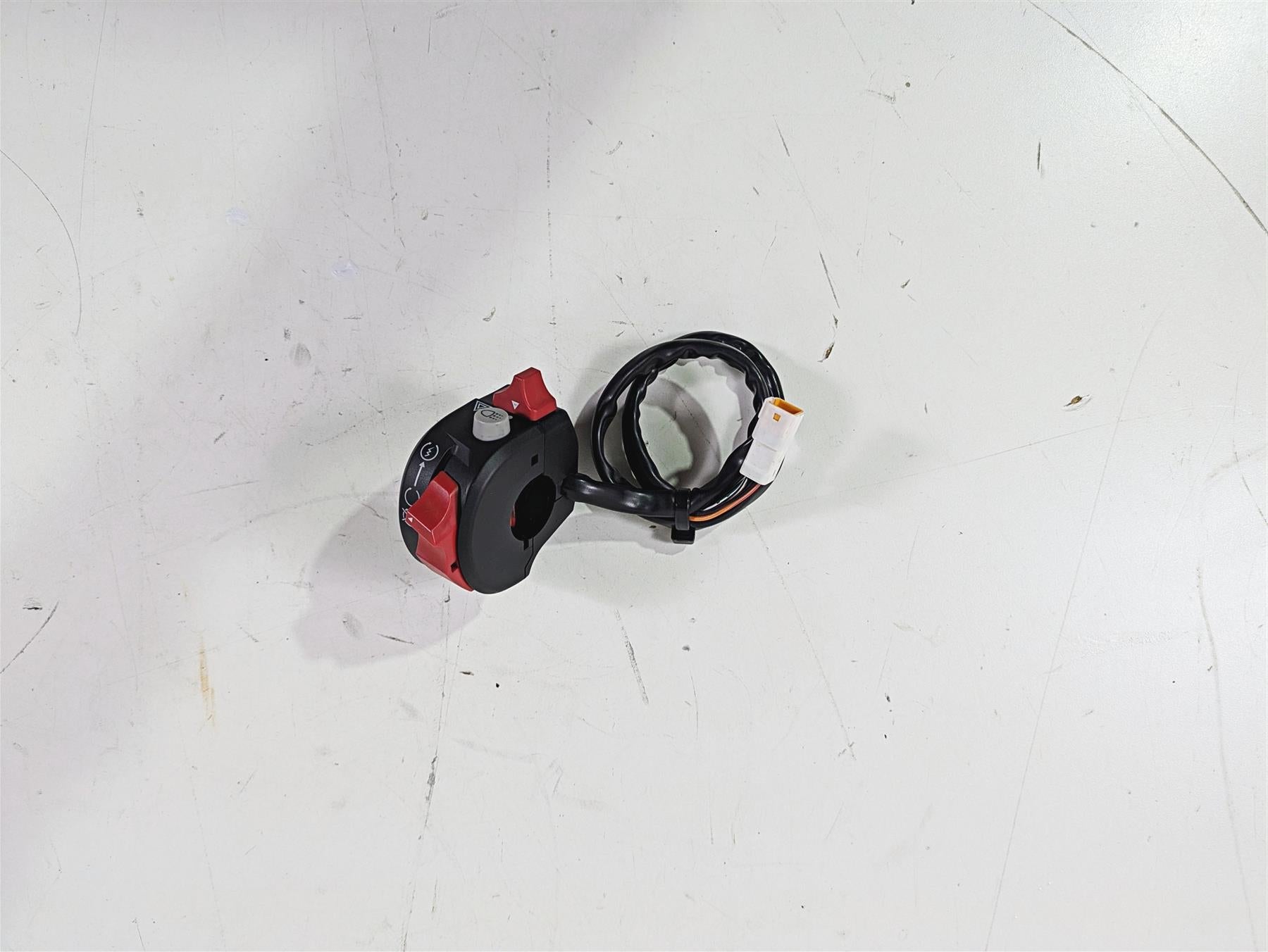 2023 Ducati Monster 937 SP Right Hand Start Kill Control Switch 65010283B {{ shop.shopifyCountryName }} - Mototech271