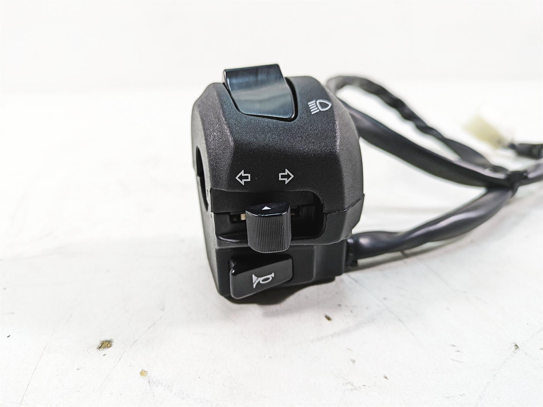 2013 Moto Guzzi V7 750 Stone domino Left Hand Light Control Switch 887822 {{ shop.shopifyCountryName }} - Mototech271