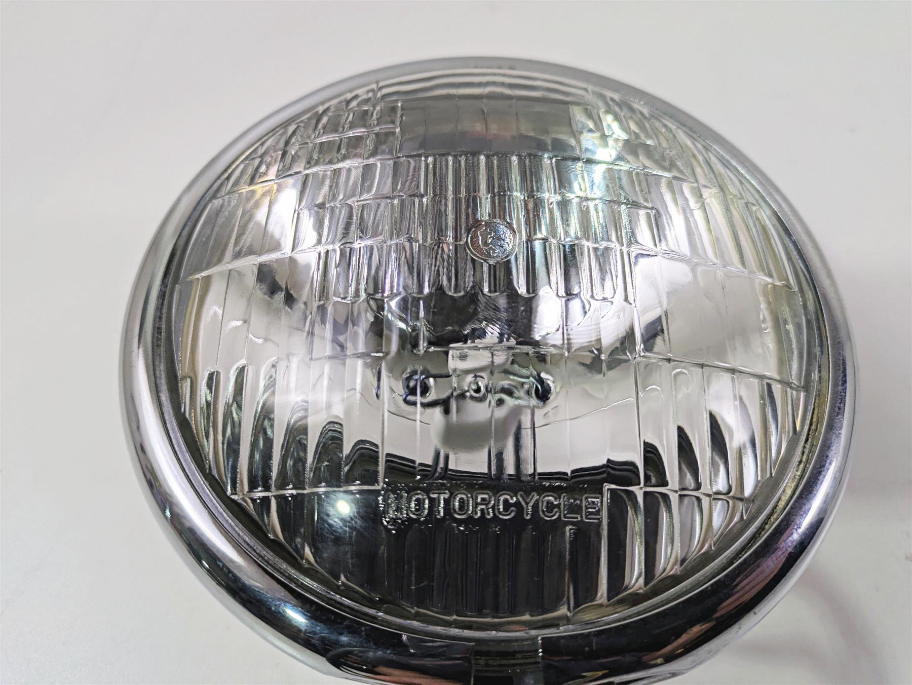 2008 Ultima Motorcycles Fat Bastard Round Chrome Headlight & Mount {{ shop.shopifyCountryName }} - Mototech271