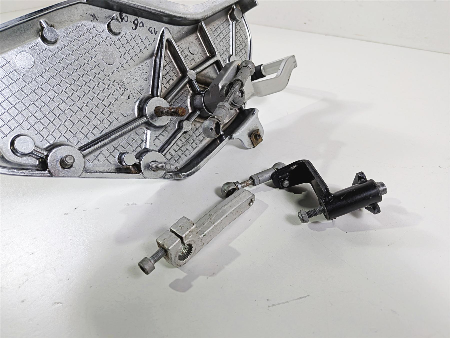 2002 BMW K1200LT 89V3 Left Chrome Footpeg Set & Shifter 46717682133 {{ shop.shopifyCountryName }} - Mototech271