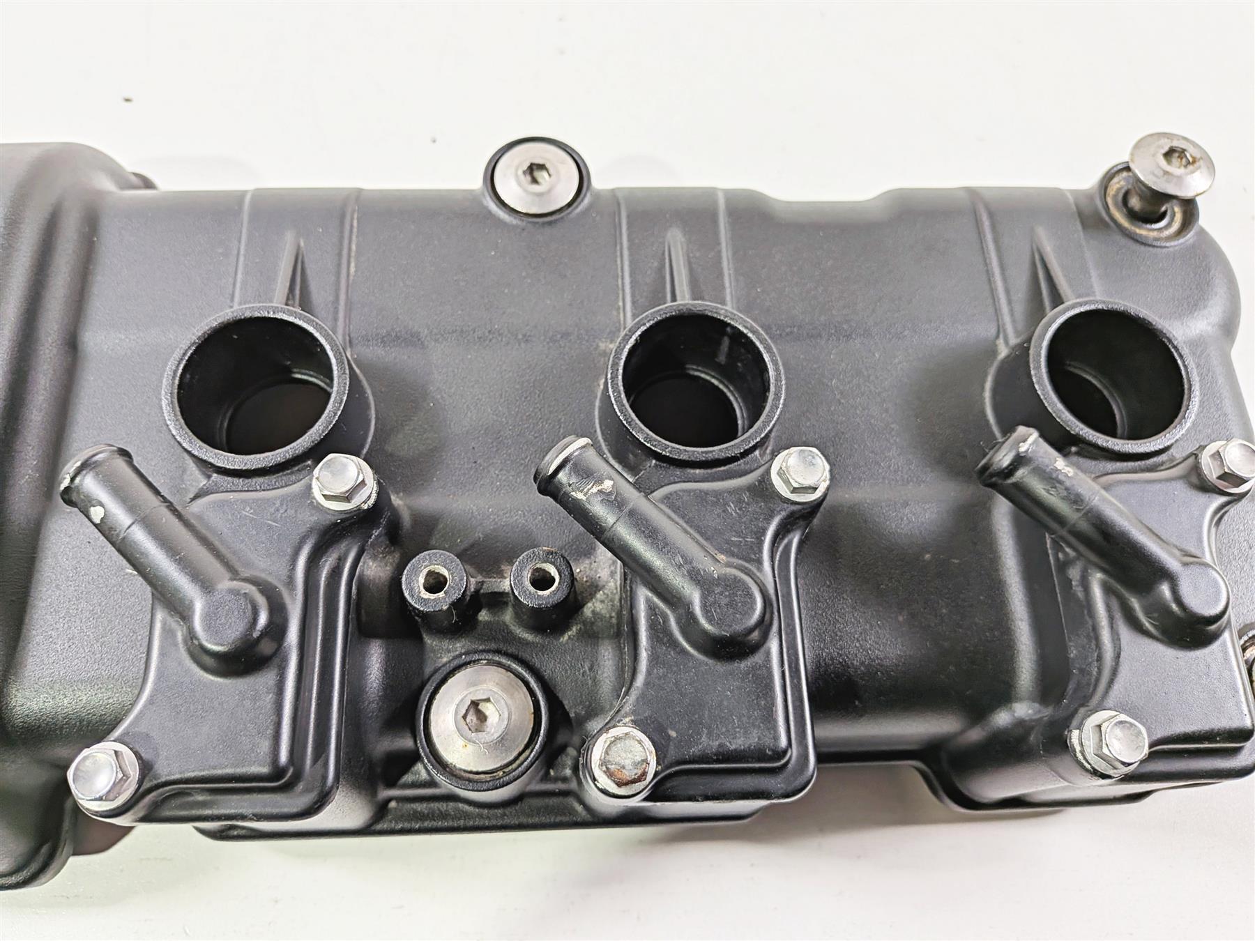 2019 Triumph Speed Triple RS 1050 Cylinderhead Top Valve Cover T1261340 {{ shop.shopifyCountryName }} - Mototech271