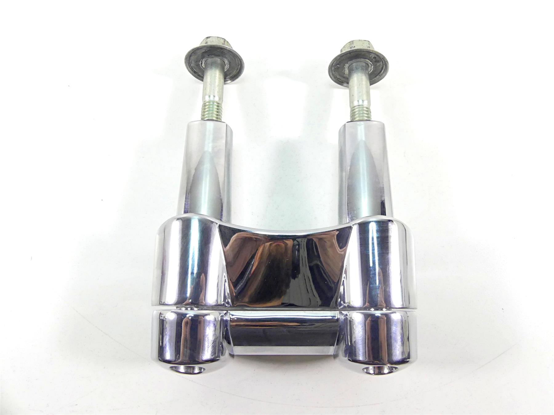2010 Harley FXDF Dyna Fat Bob Chrome Handlebar Riser Holder Clamps 55858-08 {{ shop.shopifyCountryName }} - Mototech271