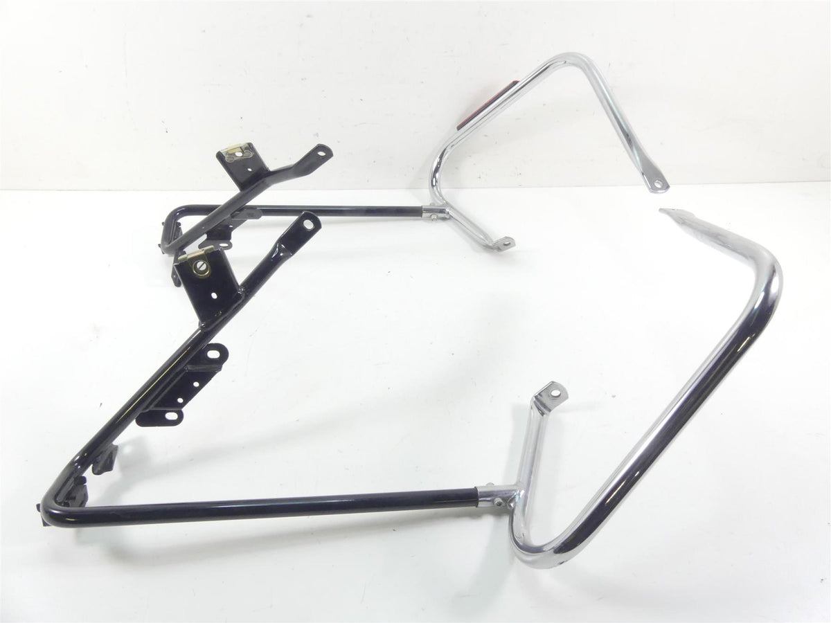 2009 Harley FLHTCU SE4 CVO E-Glide Saddlebag Rail Guard Set 49194-09A 90781-09A {{ shop.shopifyCountryName }} - Mototech271