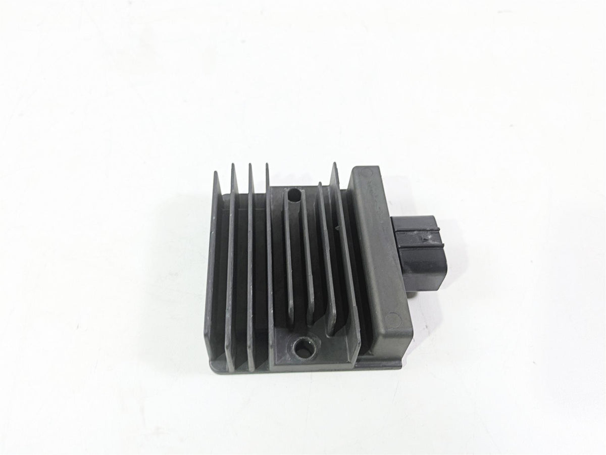 2020 Kawasaki ZX6R ZX636 Ninja Rectifier Voltage Regulator 21066-0756 SH868AA {{ shop.shopifyCountryName }} - Mototech271