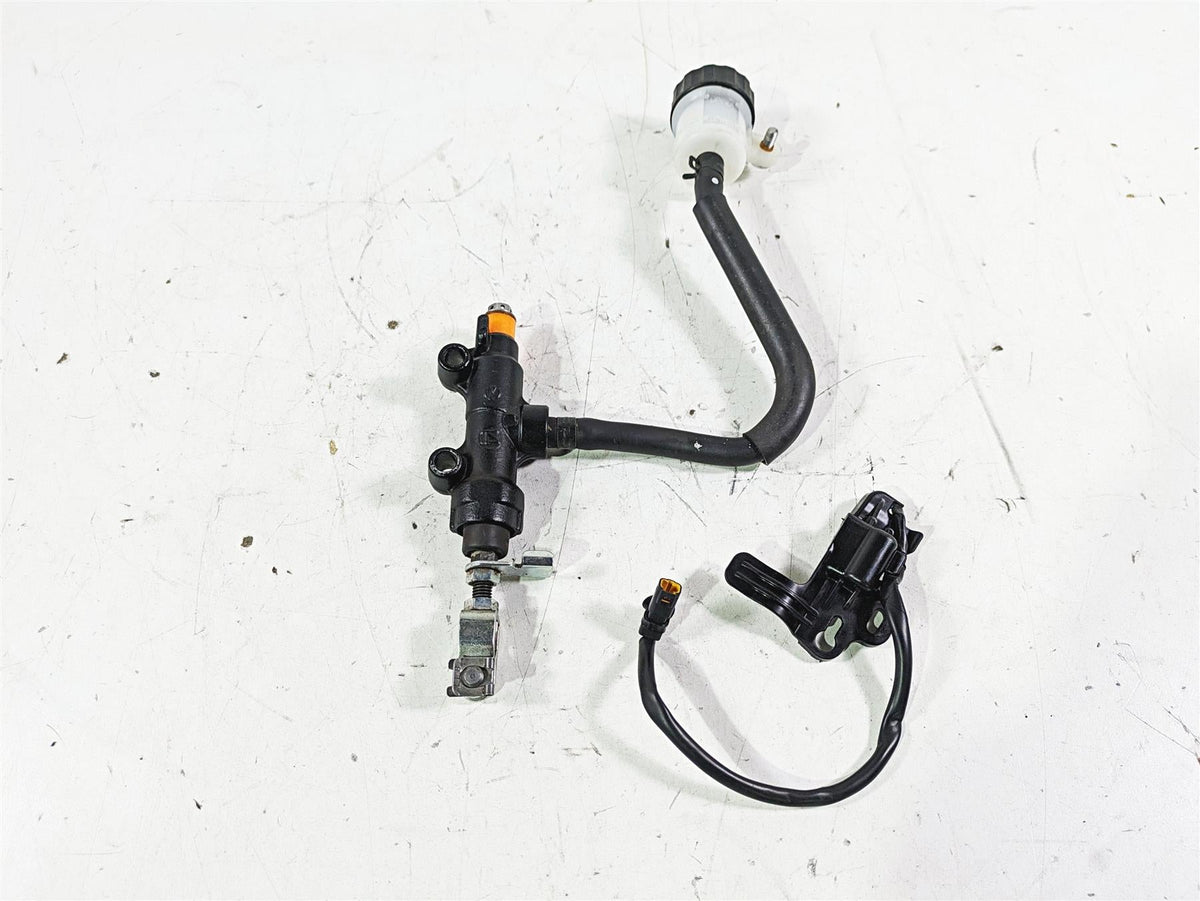 2020 Triumph Street Scrambler 900 Rear Brake Master Cylinder 14mm T2022560 {{ shop.shopifyCountryName }} - Mototech271