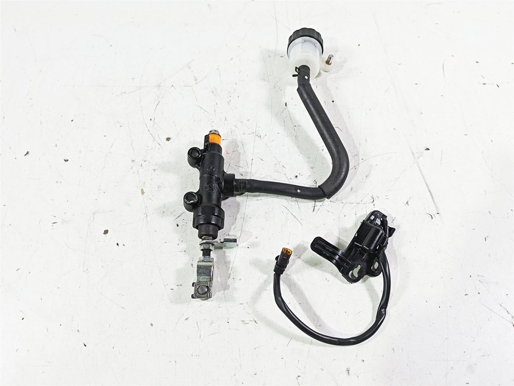2020 Triumph Street Scrambler 900 Rear Brake Master Cylinder 14mm T2022560 {{ shop.shopifyCountryName }} - Mototech271