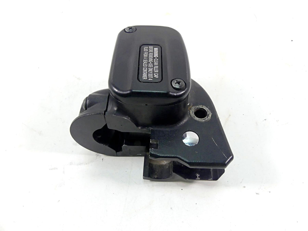 2016 Harley Softail FLS Slim Front Brake Master Cylinder 1/2" 41700233 {{ shop.shopifyCountryName }} - Mototech271