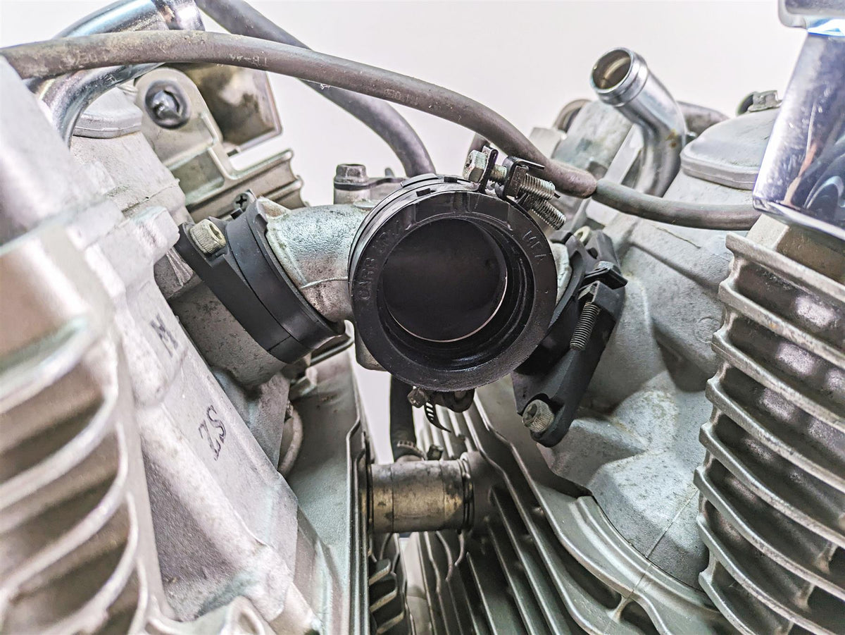2006 Honda V-Twin VTX1300 R Running Engine Transmission 4k - Vid 11100-MEA-670 {{ shop.shopifyCountryName }} - Mototech271