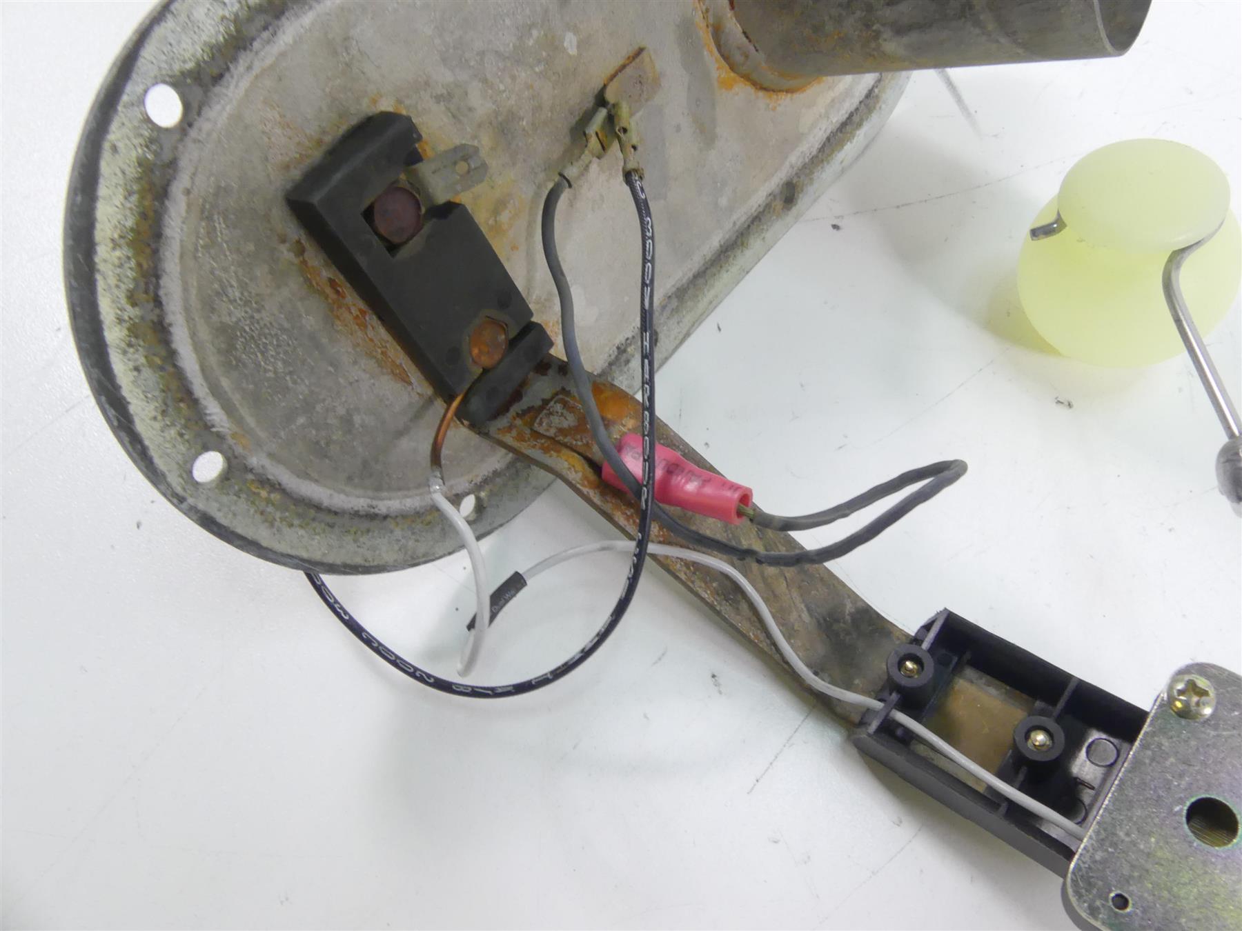 1999 Harley Touring FLHTCUI Electra Glide QFS Fuel Gas Pump Set ‎HFP-361 {{ shop.shopifyCountryName }} - Mototech271