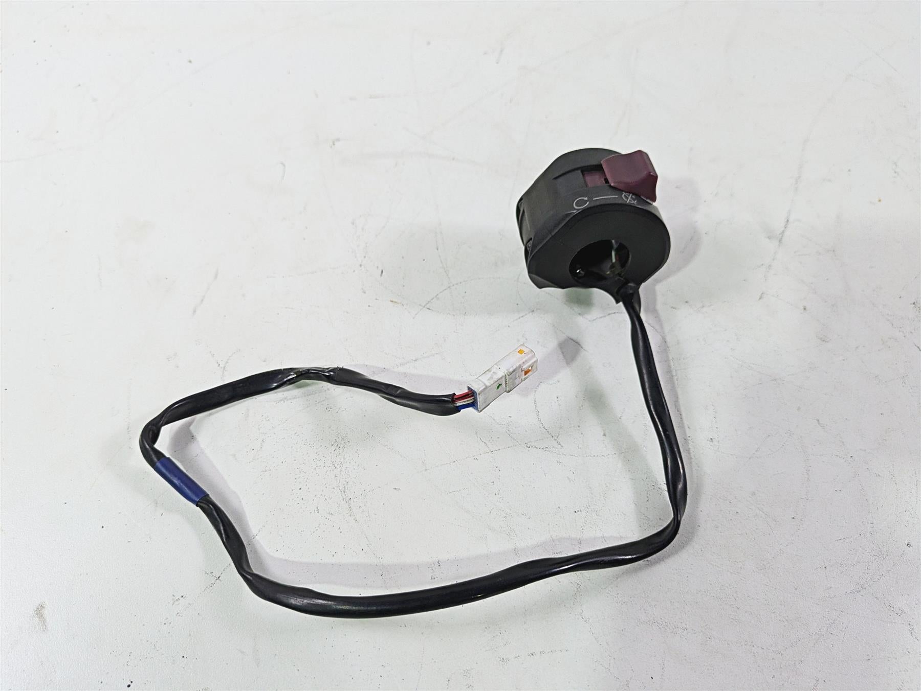 2013 Ducati Hyperstrada 821 Right Hand Control Switch Start Kill 65010121E {{ shop.shopifyCountryName }} - Mototech271