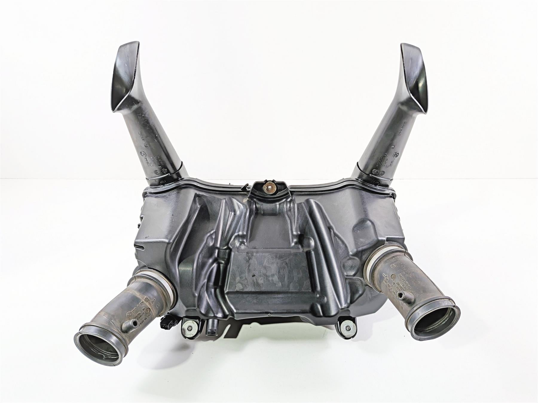 2015 BMW R1200GS K50 Air Box Cleaner Breather Filter & All Tubes 13717726792 {{ shop.shopifyCountryName }} - Mototech271