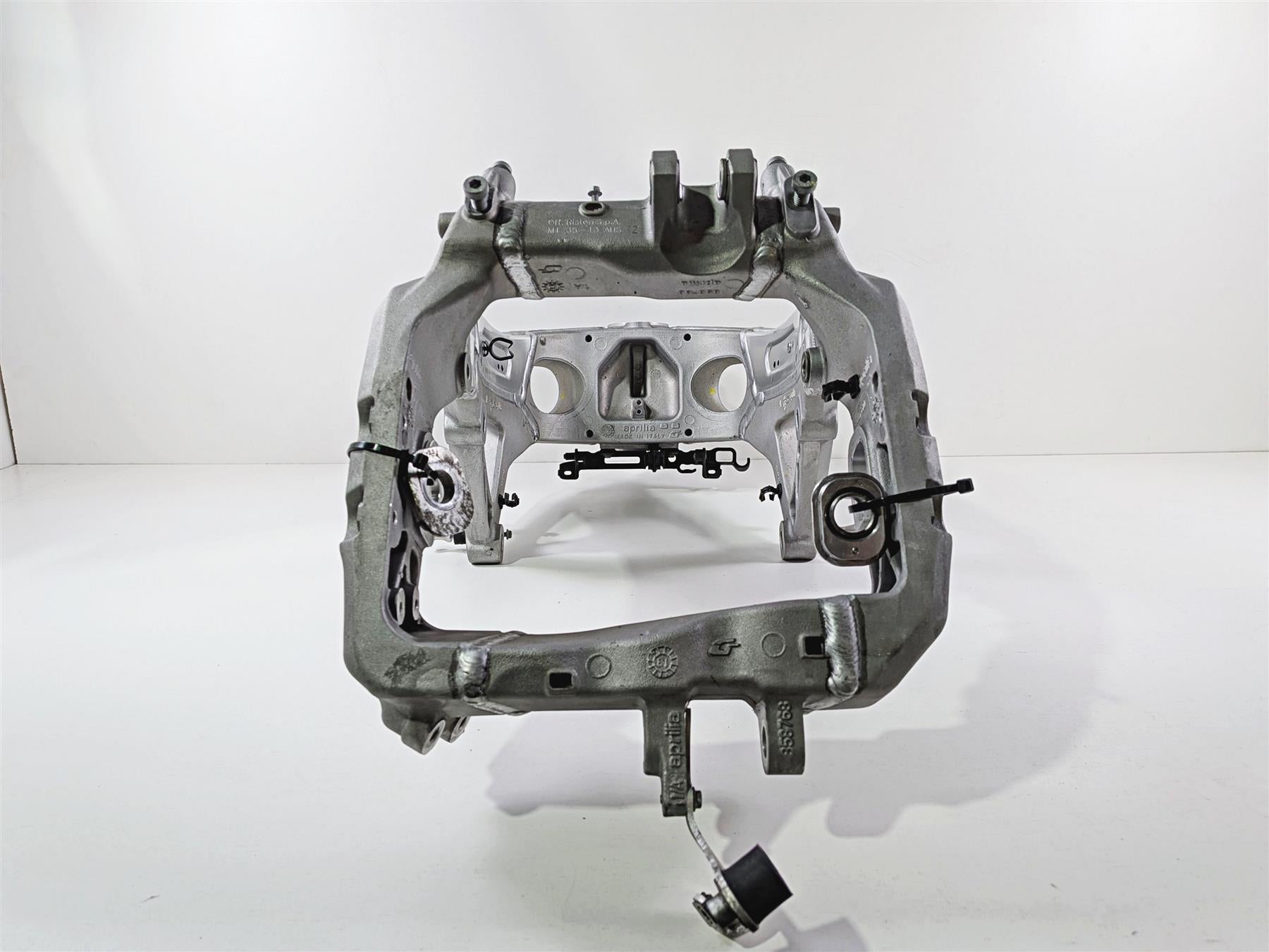 2014 Aprilia RSV4 RR Factory Straight Main Frame Chassis With Clean Florida Title 895460 {{ shop.shopifyCountryName }} - Mototech271