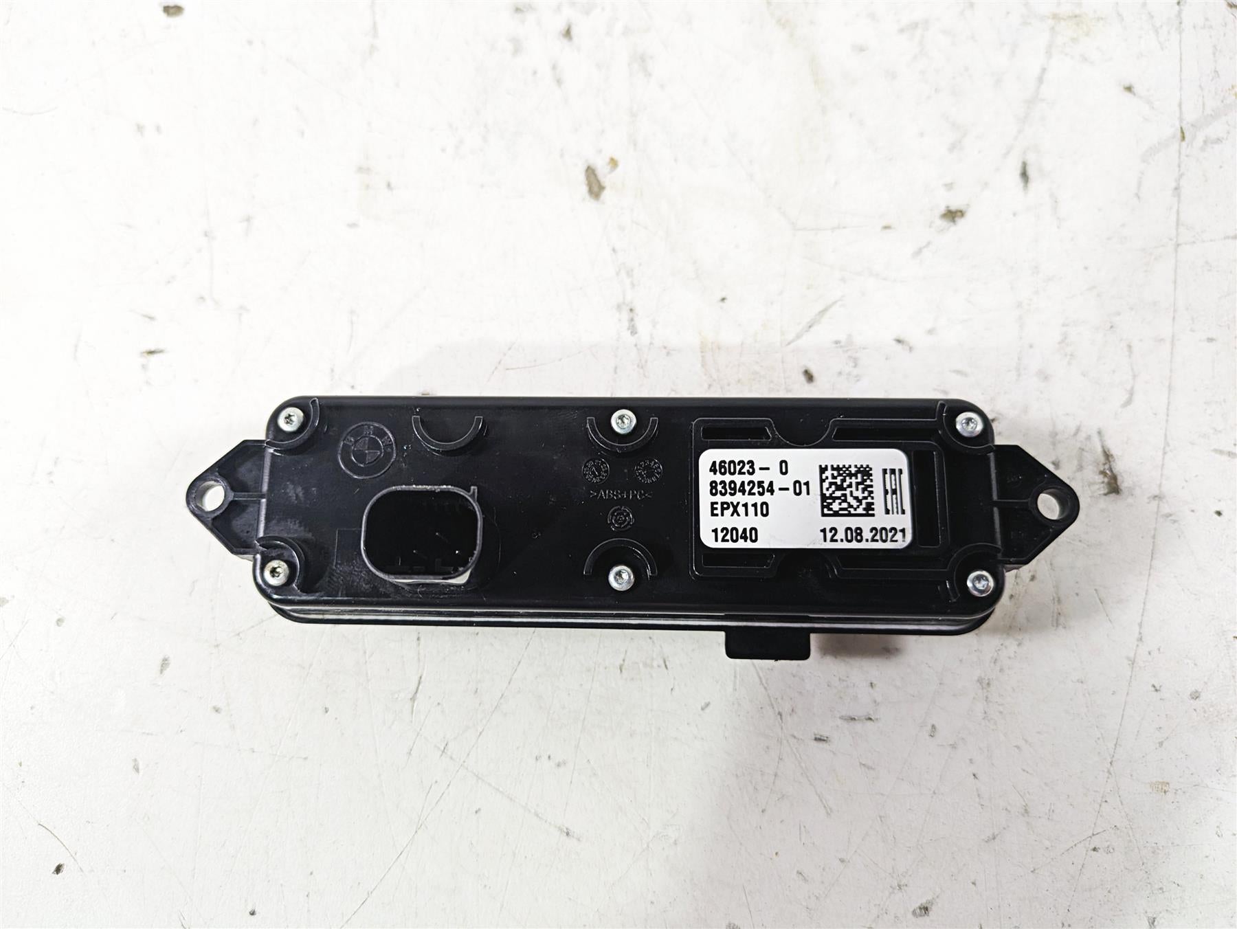 2022 BMW R1250 RT K052 4 Button Audio Control Panel 65148394254 {{ shop.shopifyCountryName }} - Mototech271