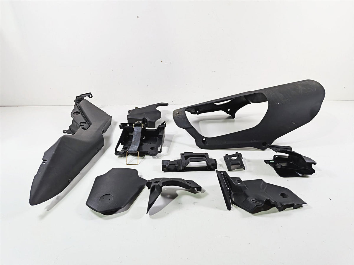 2025 CFMoto 450 SS Black Fairing Infill Cover Set 6AQV-040902-1003 {{ shop.shopifyCountryName }} - Mototech271
