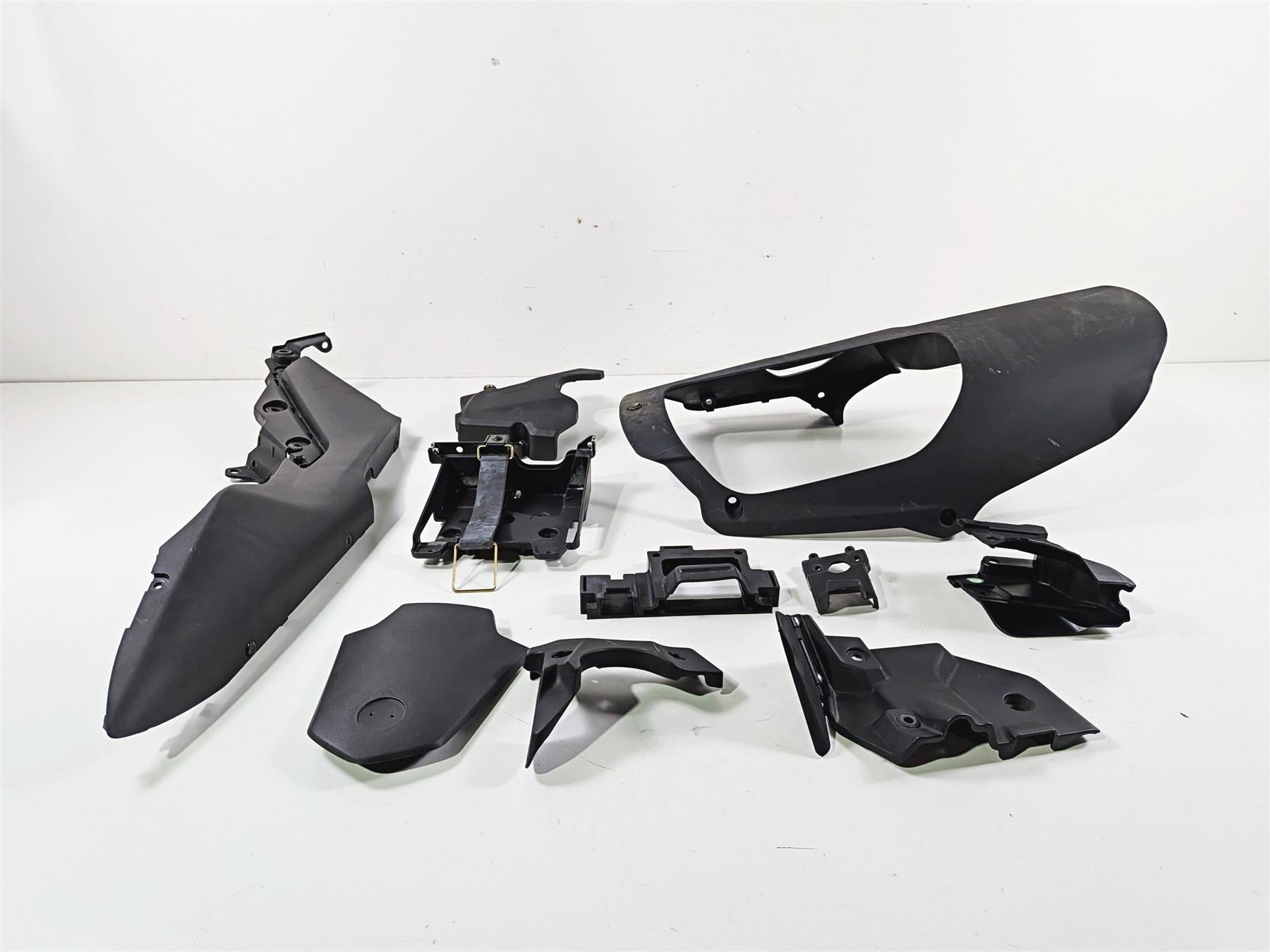 2025 CFMoto 450 SS Black Fairing Infill Cover Set 6AQV-040902-1003 {{ shop.shopifyCountryName }} - Mototech271