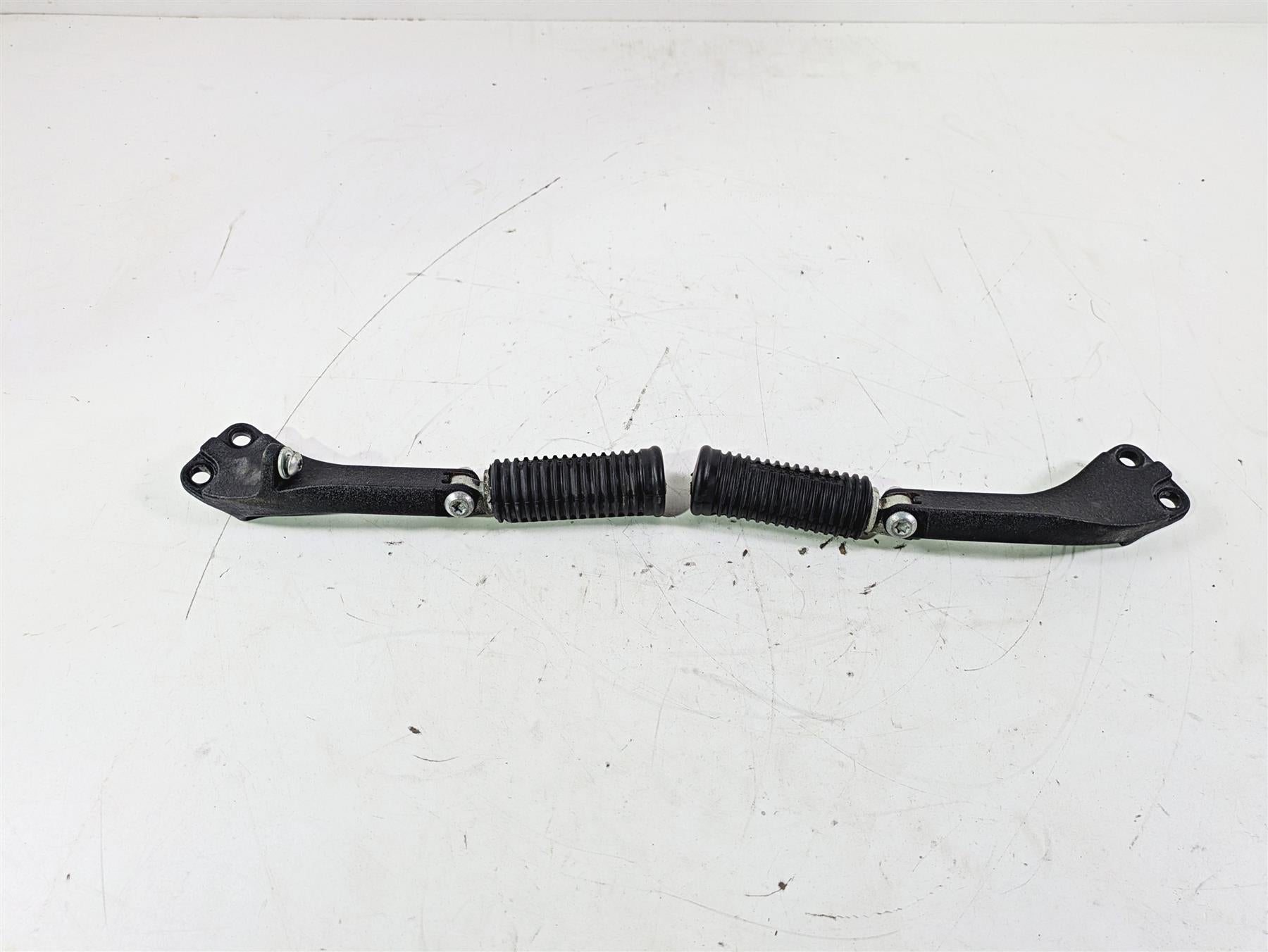 2015 Harley FXDL Dyna Low Rider Passenger Footpeg Foot Pegs 49224-06 49230-06 {{ shop.shopifyCountryName }} - Mototech271