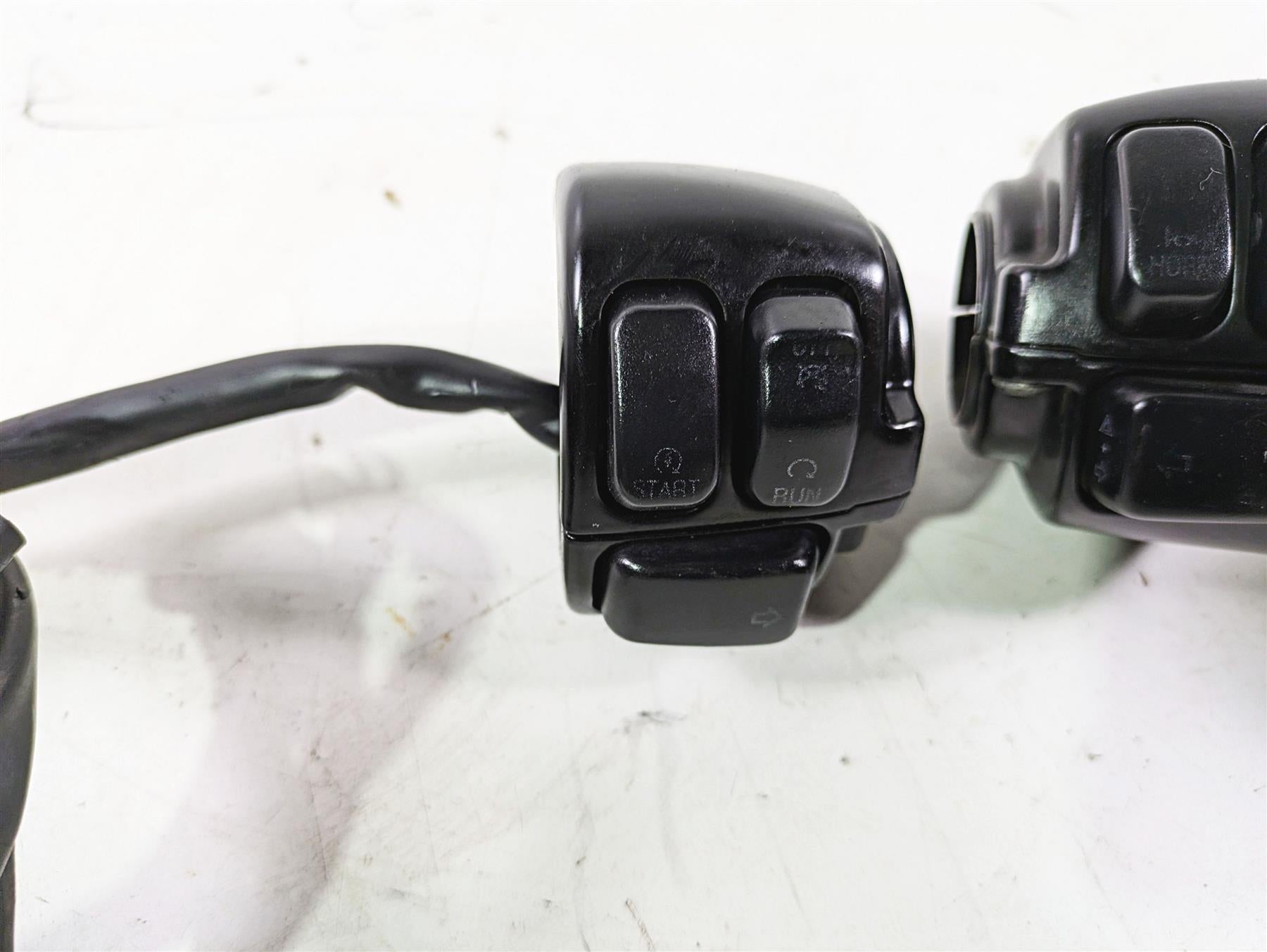 2005 Harley Softail FLSTSCI Heritage Springer Control Switch Set -Read 71682-06A {{ shop.shopifyCountryName }} - Mototech271