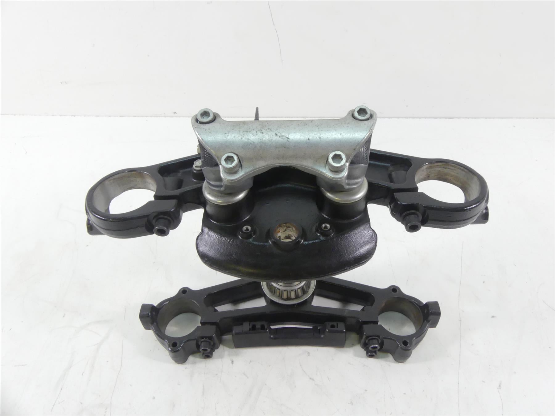 2014 Harley Touring FLHX Street Glide Upper Lower Triple Tree Riser Set 45900024