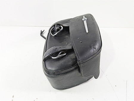 2004 Harley Softail FLSTF Fat Boy Left Side Saddlebag + Mount 90452-04 {{ shop.shopifyCountryName }} - Mototech271