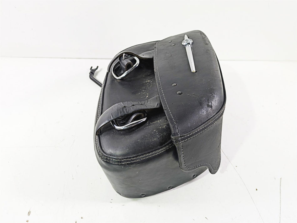 2004 Harley Softail FLSTF Fat Boy Left Side Saddlebag + Mount 90452-04 {{ shop.shopifyCountryName }} - Mototech271