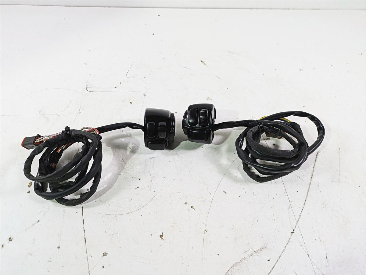 2005 Harley Softail FLSTSCI Heritage Springer Control Switch Set -Read 71682-06A {{ shop.shopifyCountryName }} - Mototech271