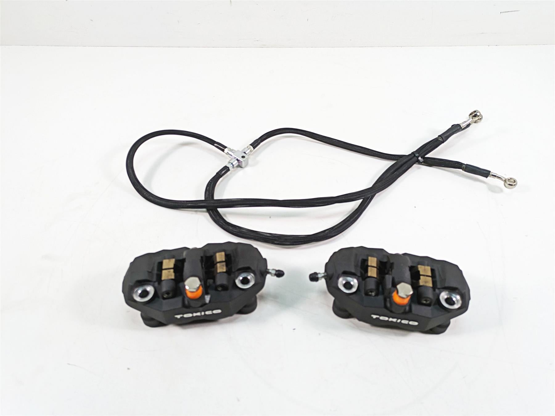 2016 Suzuki M109R VZR1800 Tokico Front Brake Caliper Set - Read 59100-41G40-999 {{ shop.shopifyCountryName }} - Mototech271