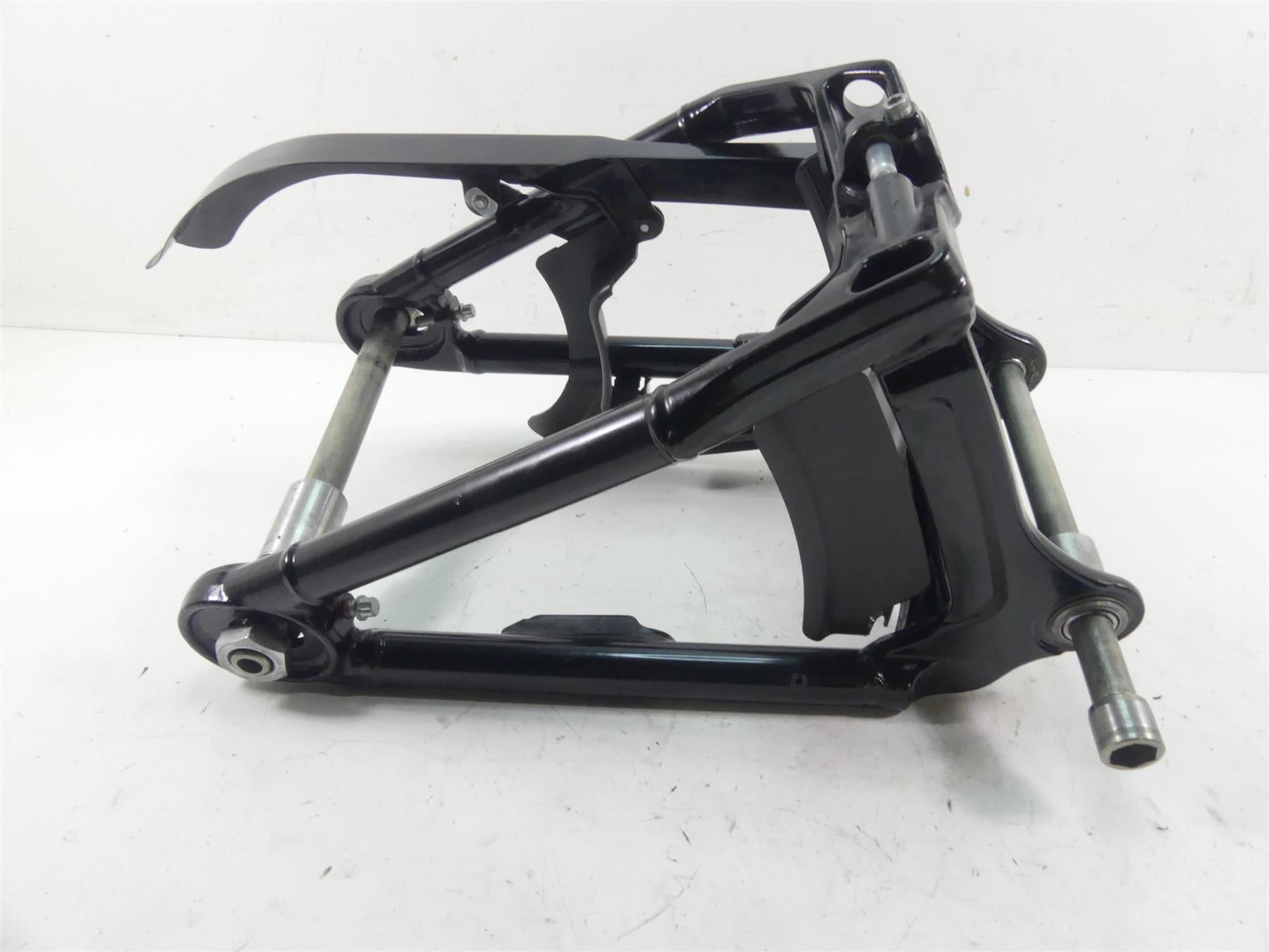 2018 Harley Softail FXBB Street Bob Swingarm Swing Arm Guards & Axle 47400099BHP {{ shop.shopifyCountryName }} - Mototech271