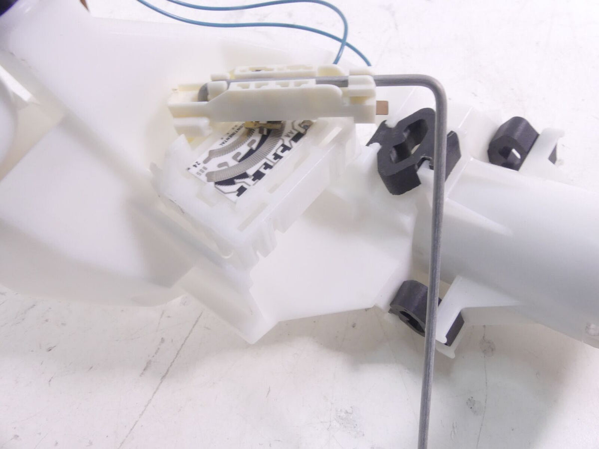 2018 BMW K1600 Bagger Fuel Gas Petrol Pump & Level Sender 16148563526 {{ shop.shopifyCountryName }} - Mototech271