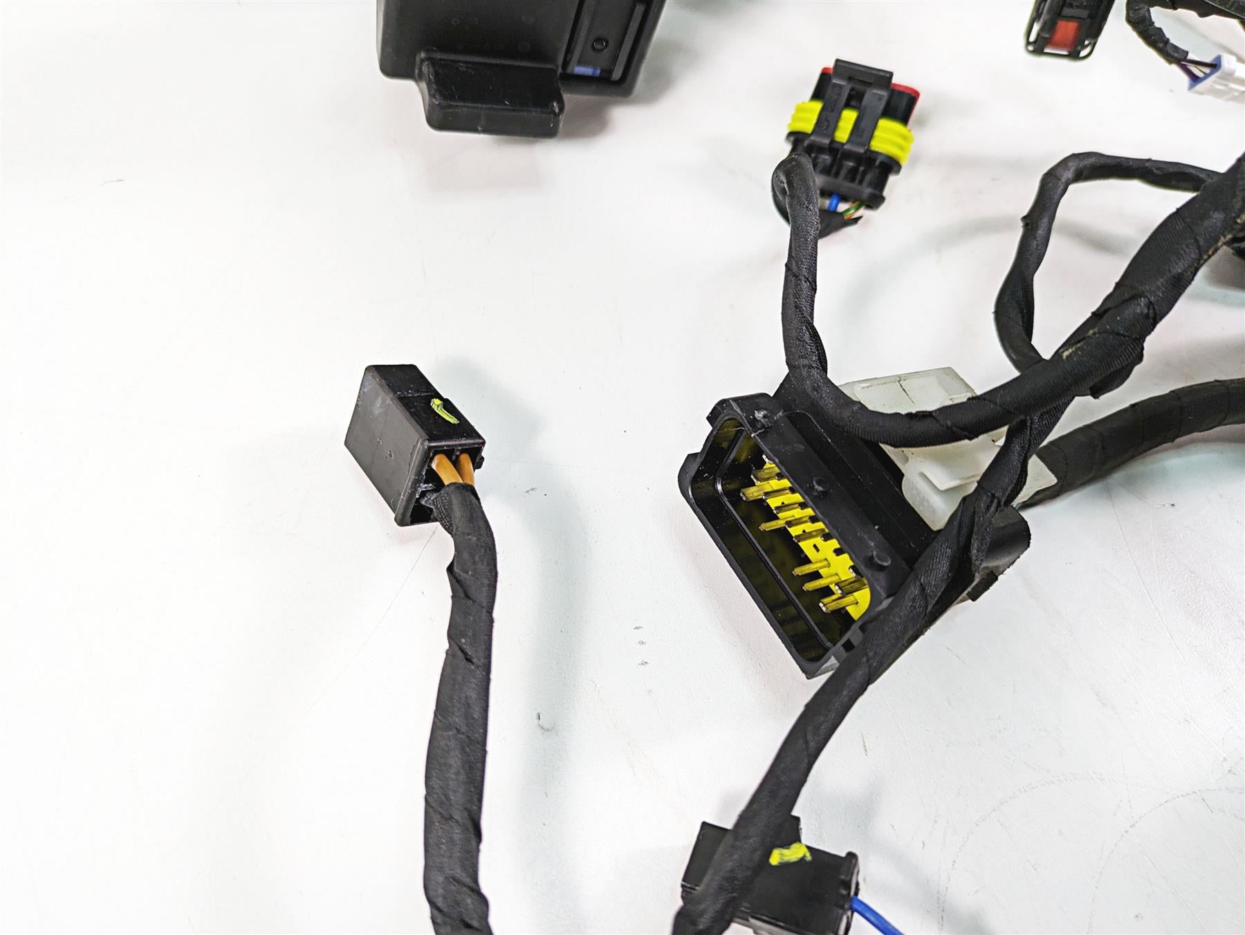2020 Aprilia Tuono V4 Factory Main Wiring Harness Loom 2D000475 {{ shop.shopifyCountryName }} - Mototech271