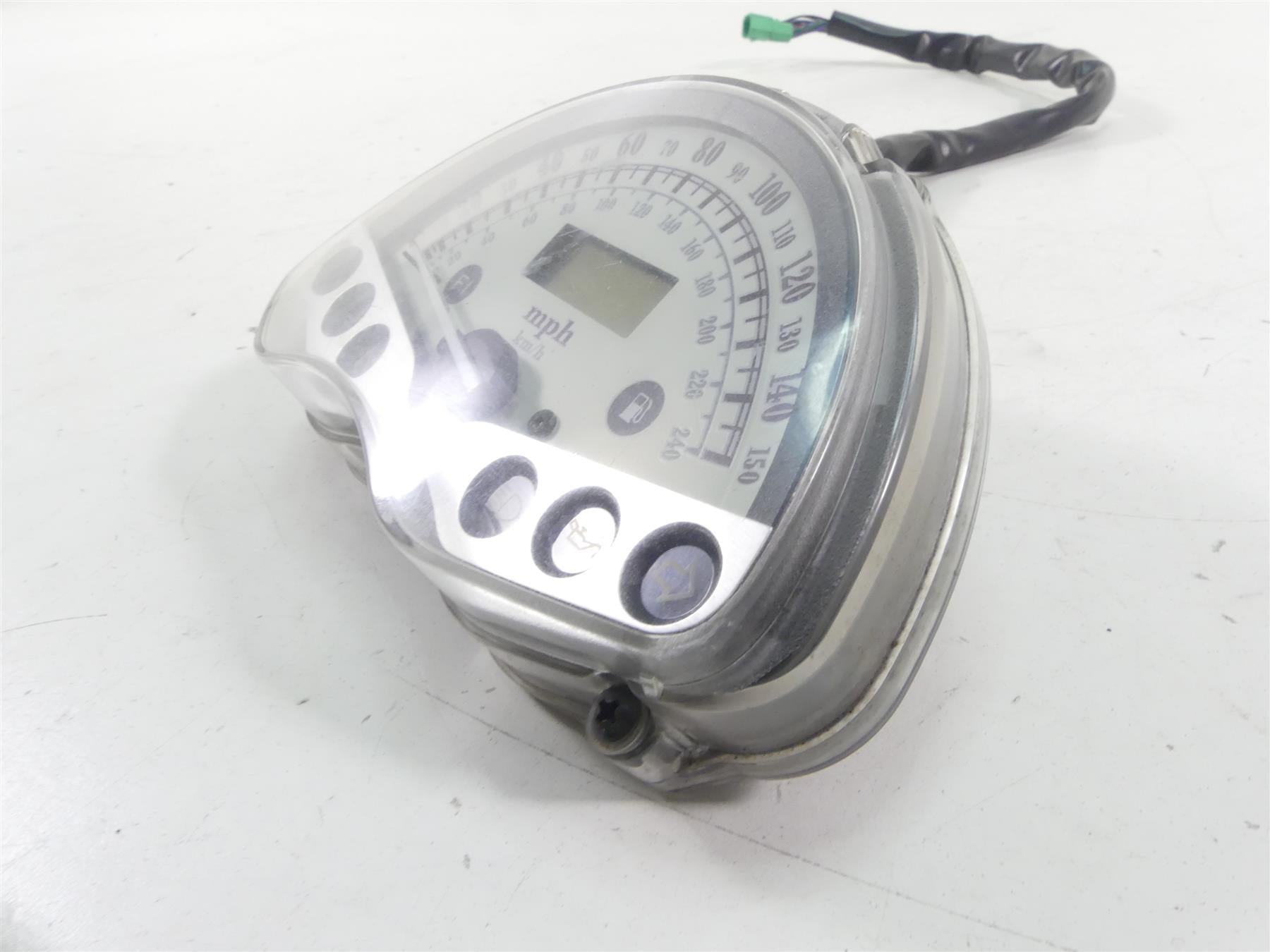 2005 Honda V-Twin VTX1800 S3 Gauges Speedometer Instrument 39K 37200-MCV-S11 {{ shop.shopifyCountryName }} - Mototech271