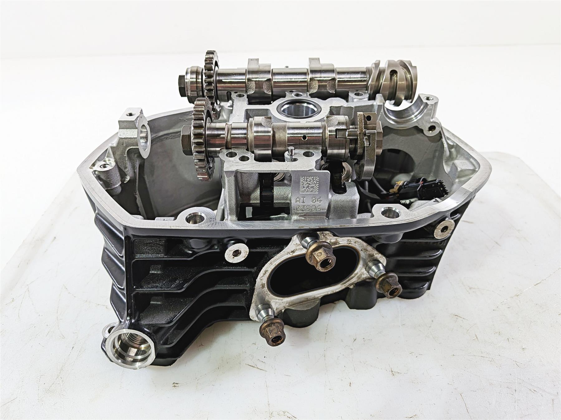 2019 BMW R1250GS K50 Left Cylinder Head Cylinderhead Cam Shaft 11128393757 {{ shop.shopifyCountryName }} - Mototech271