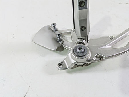 2012 BMW R1200R K27 Right Rider Footpeg & Brake Pedal 46717671078 35217728911 {{ shop.shopifyCountryName }} - Mototech271