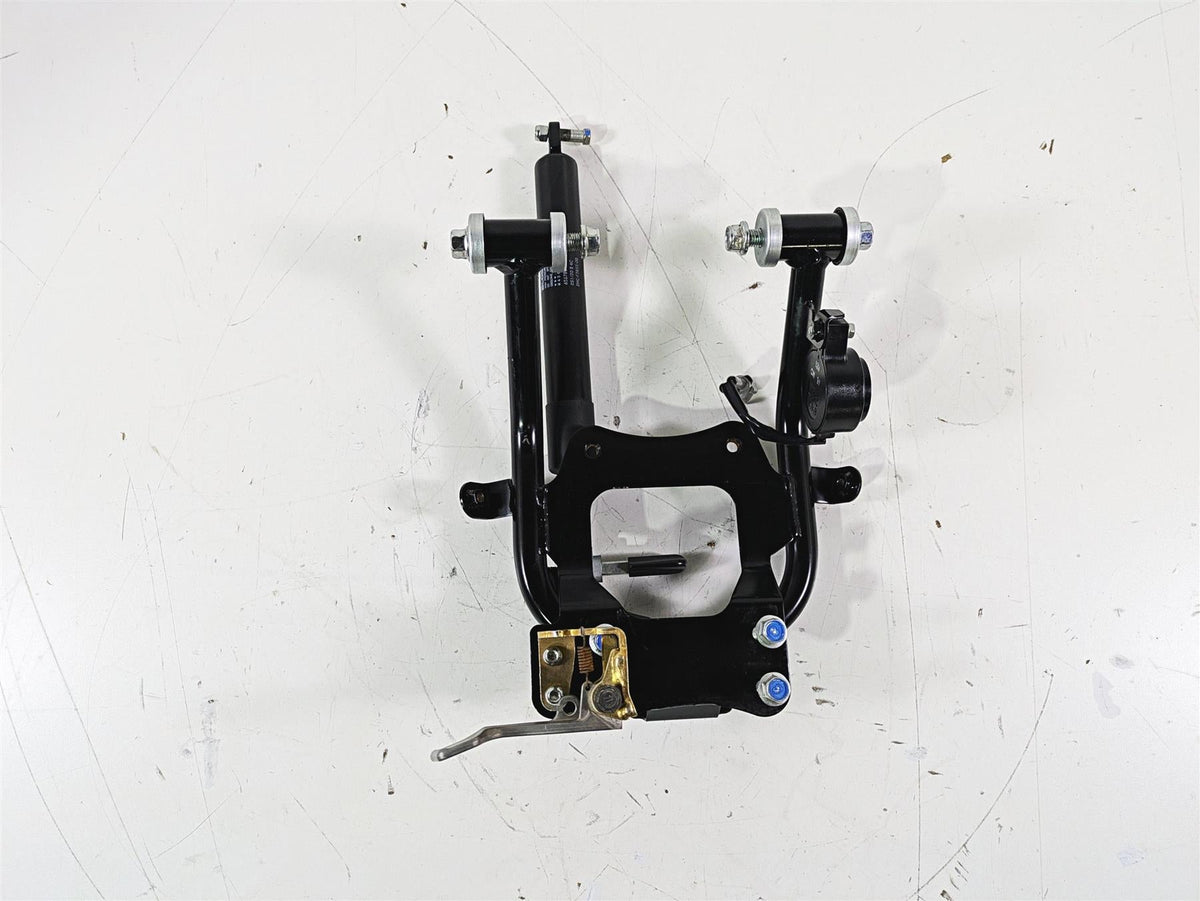 2022 Yamaha YXZ1000 R Steering Wheel Mount Holder & Damper 2HC-F3870-01-00 {{ shop.shopifyCountryName }} - Mototech271